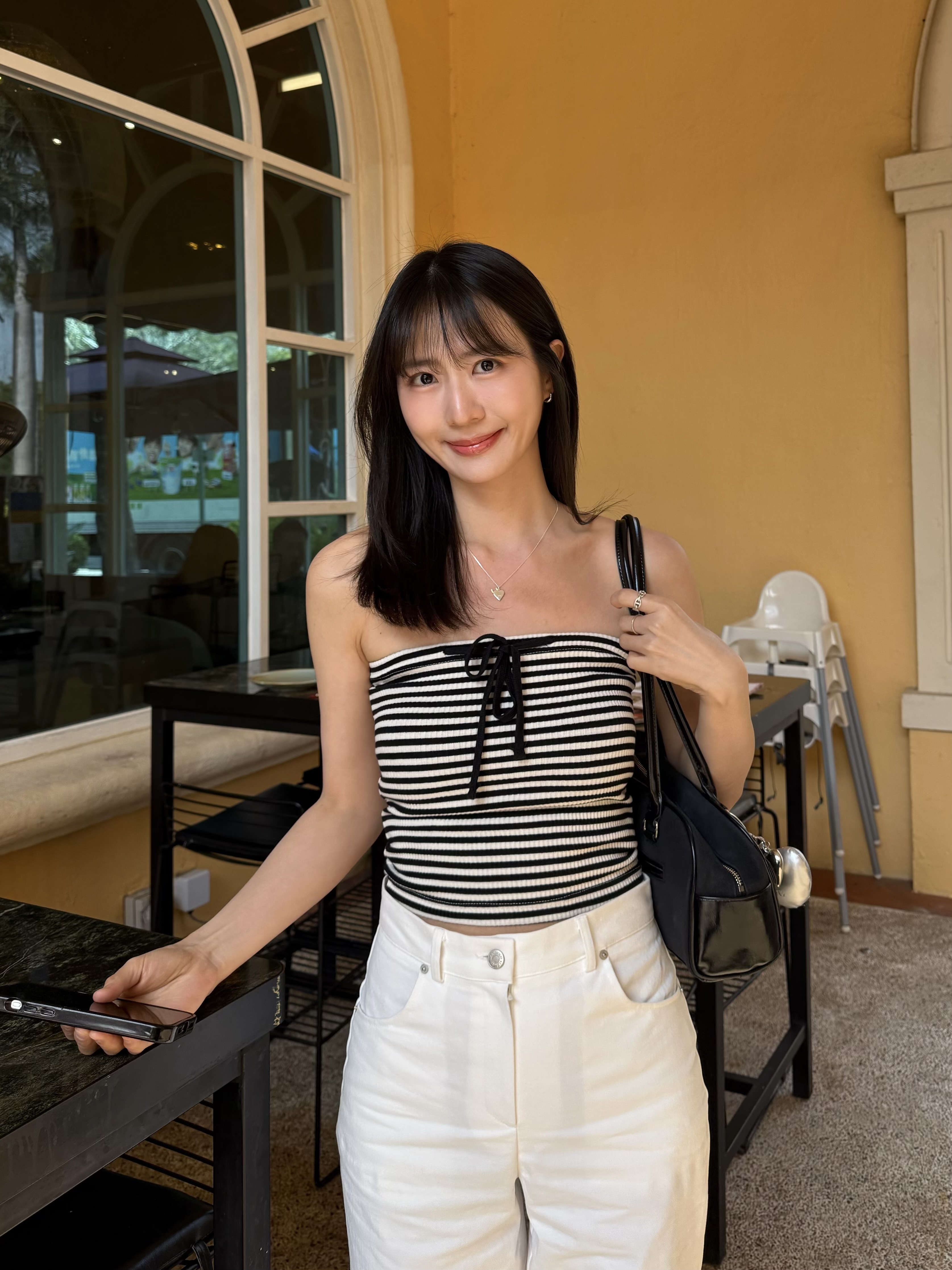 ((訂購)可愛感蝴蝶間條上衣 T3207 (黑白/藍白/紅白)