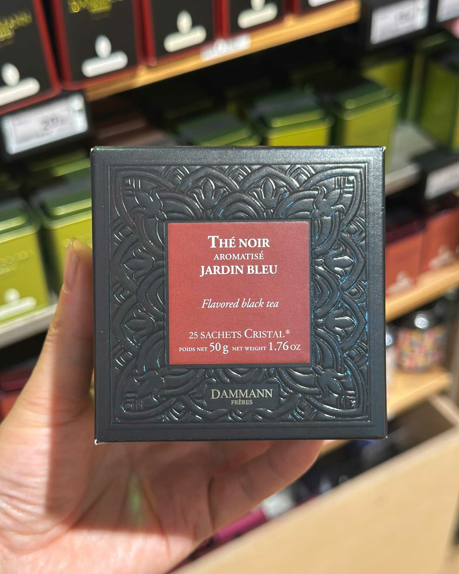 Dammann Freres JARDIN BLEU -  BLACK TEA | RHUBARB, STRAWBERRY