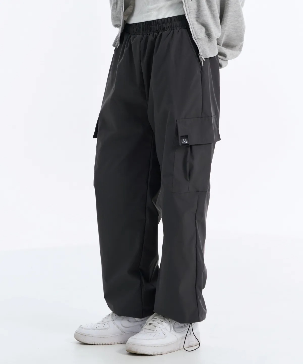 MUCENT WIDE STRING CARGO PANTS