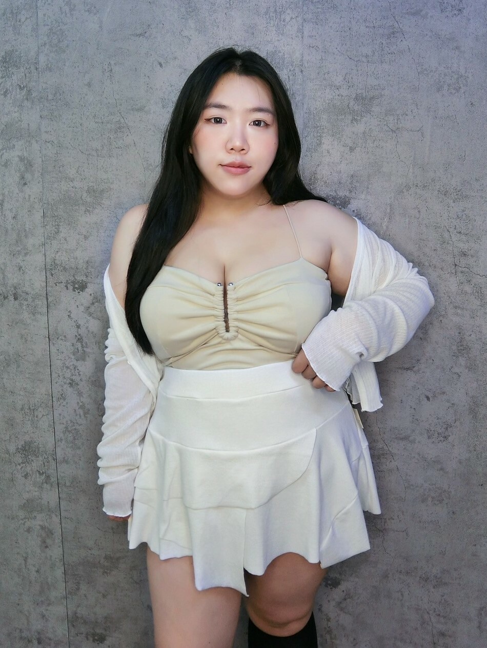 甜妹荷葉邊小傘裙