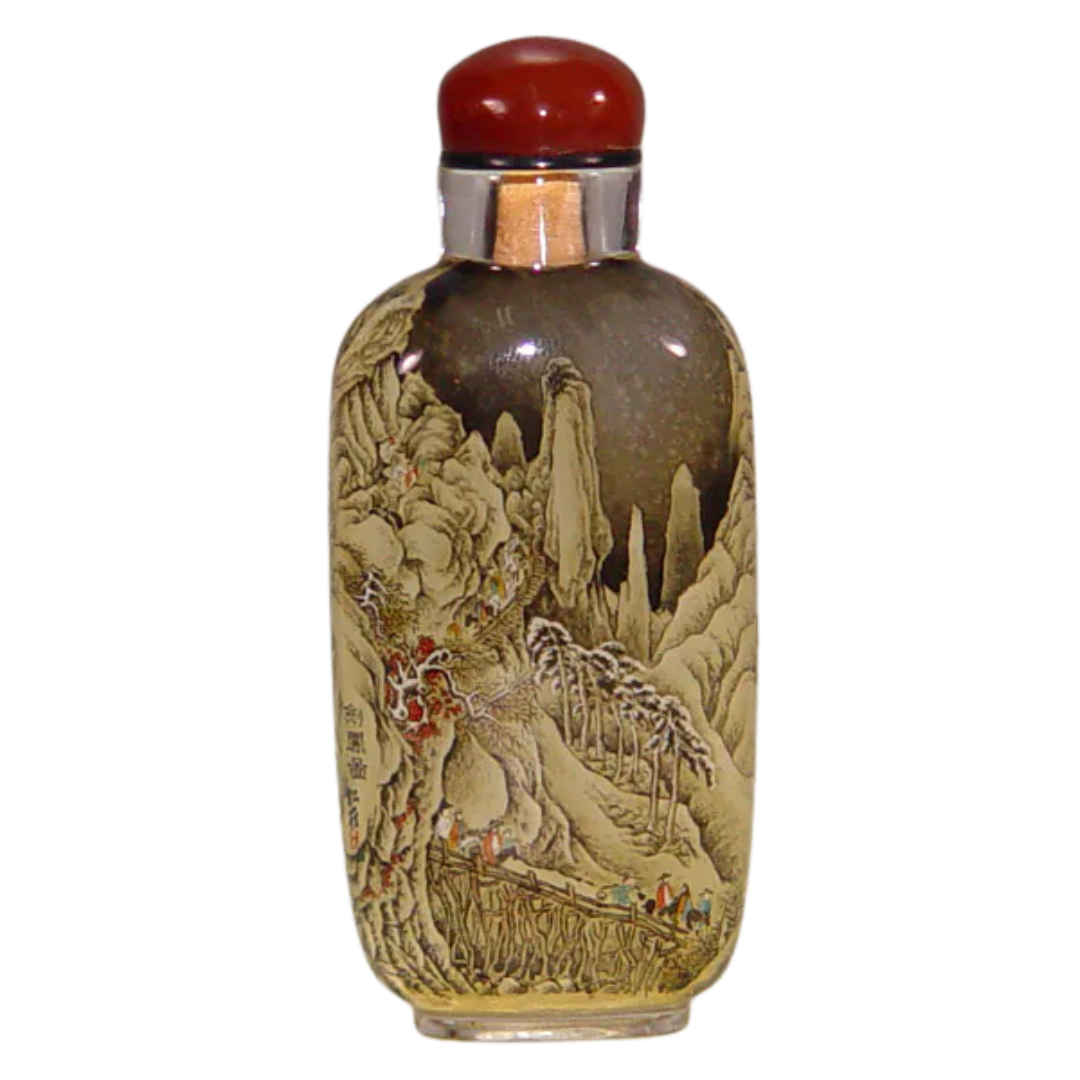 劍閣圖鼻煙壺 雄關險峻展現壯麗山川與歷史韻味