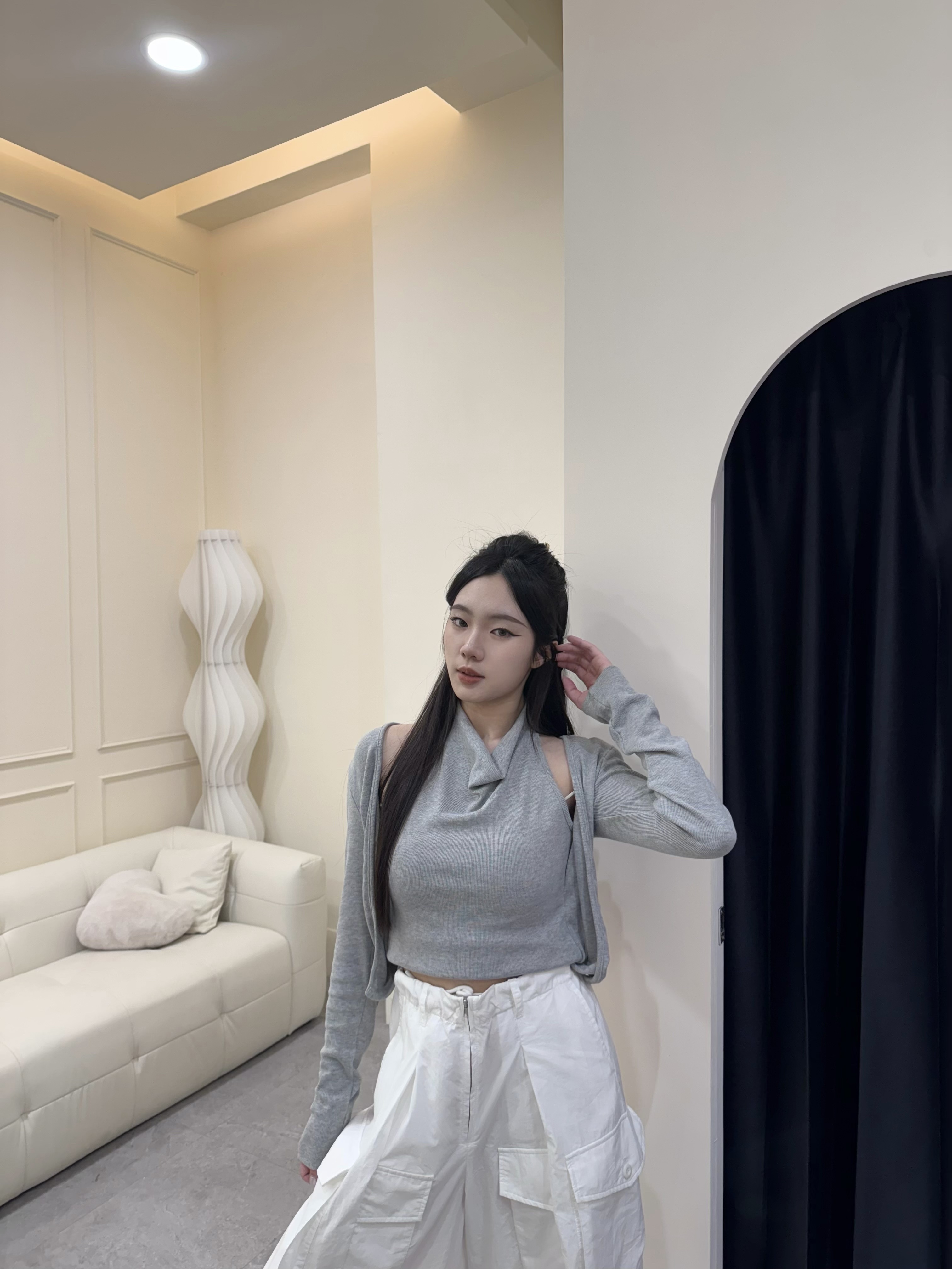 掛脖削肩SEXY TOP