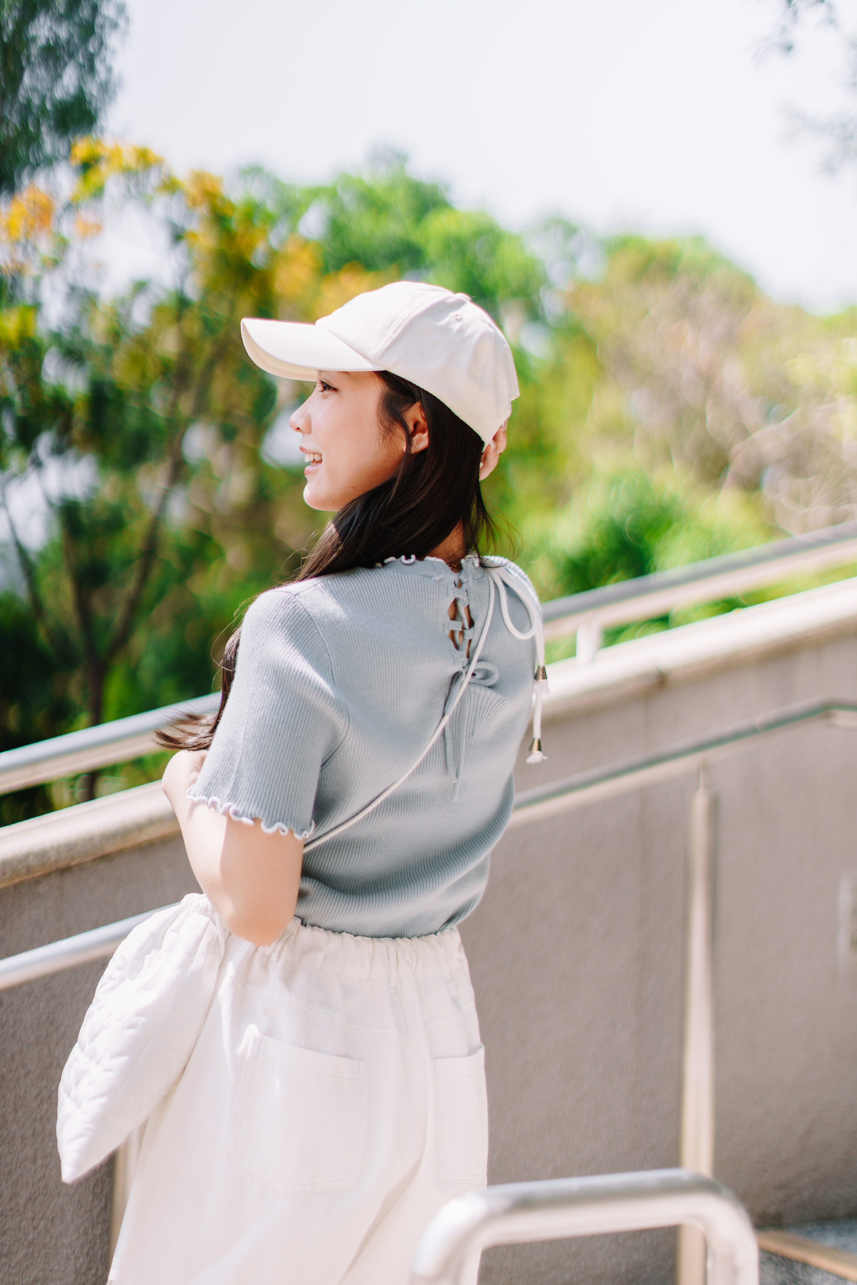 三色 / 背束繩針織滾邊短袖上衣 /Drawstring-back Knitted Top