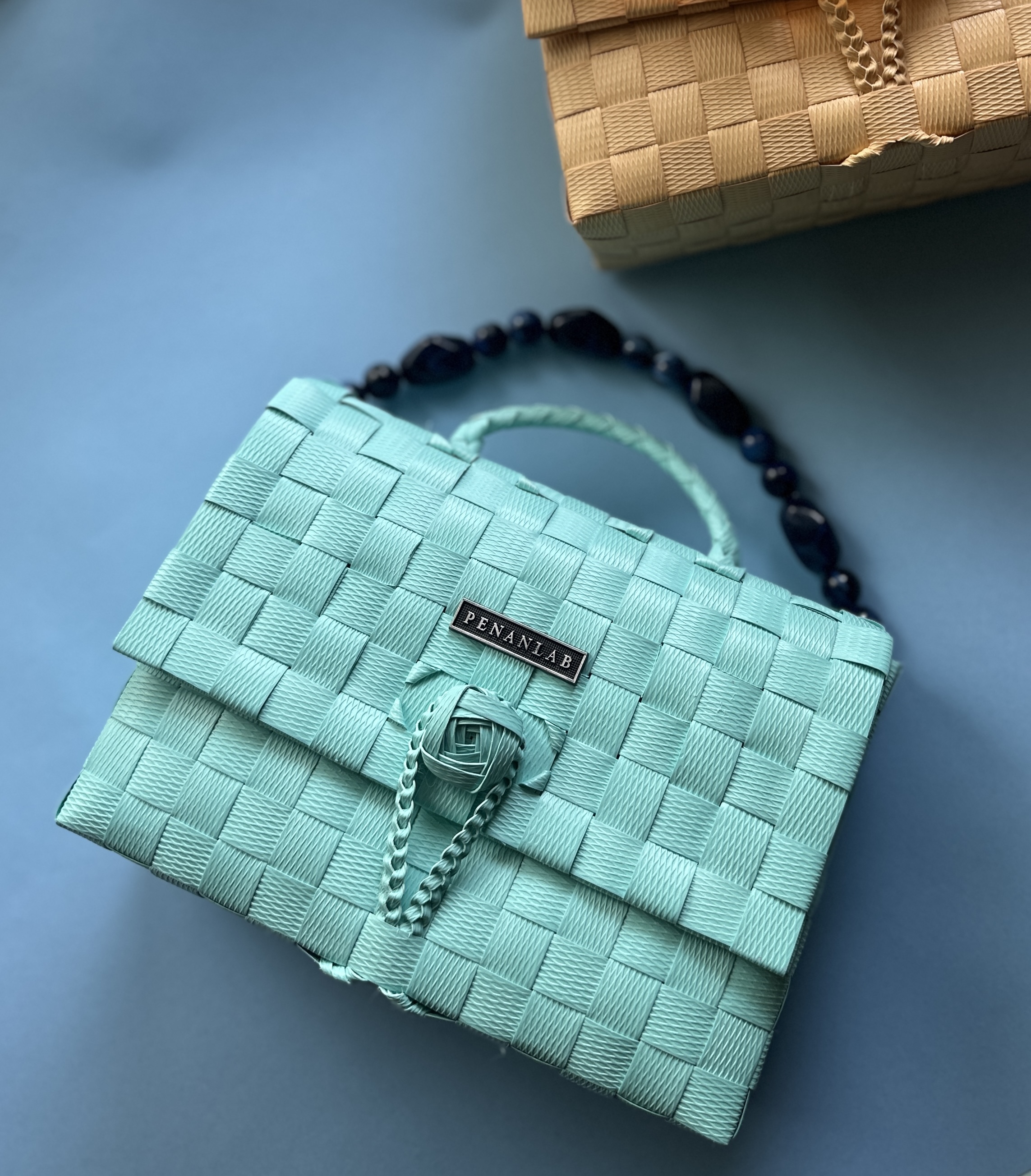 Penan Lattice Box with metal chain