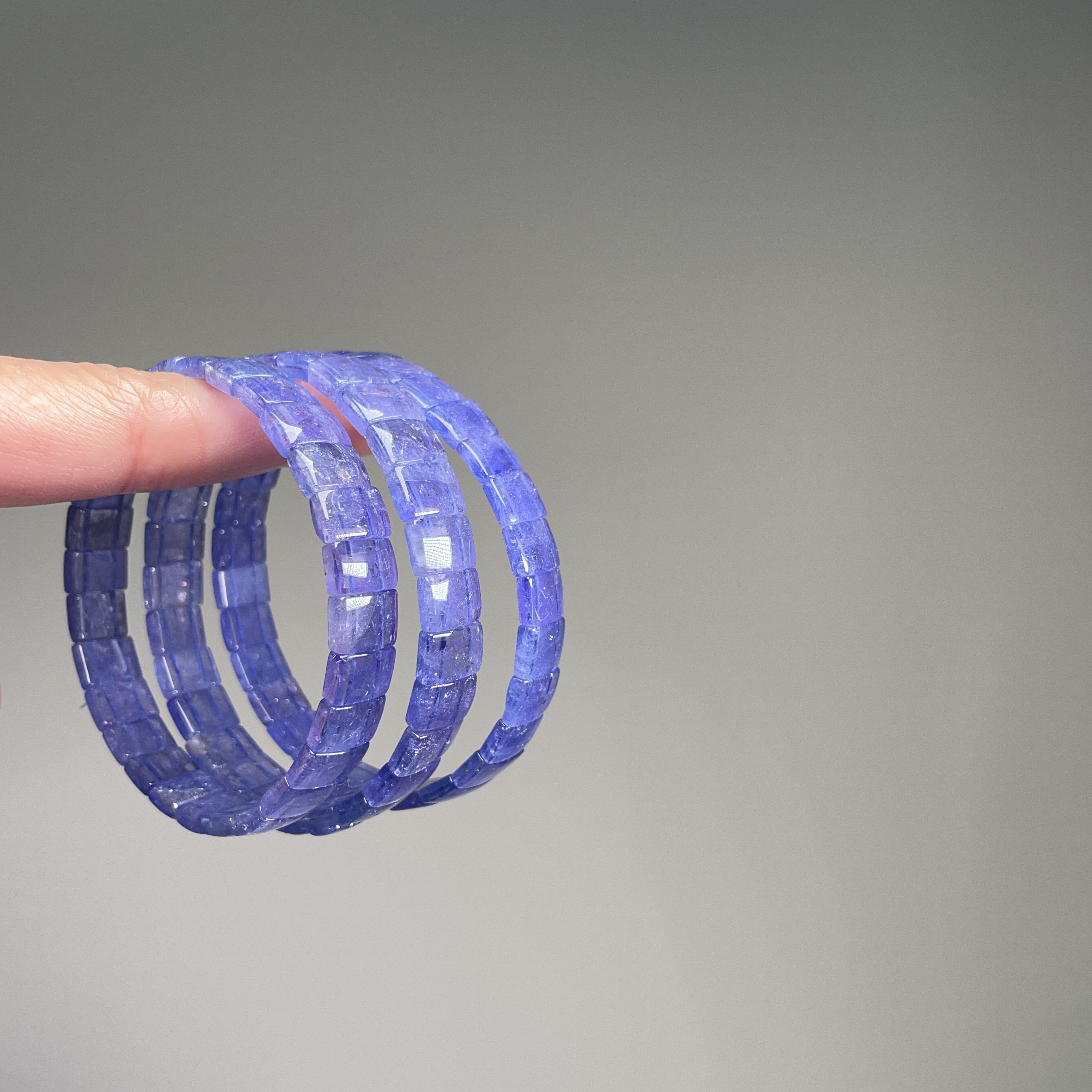 暮霧深藍 · 坦桑手排