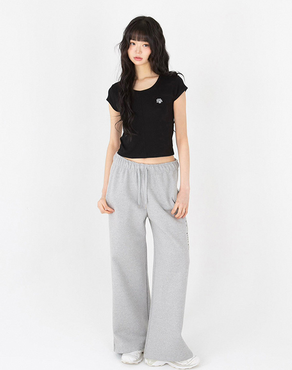 預訂｜MUAHMUAH STITCH LINE CROP HALF T-SHIRT