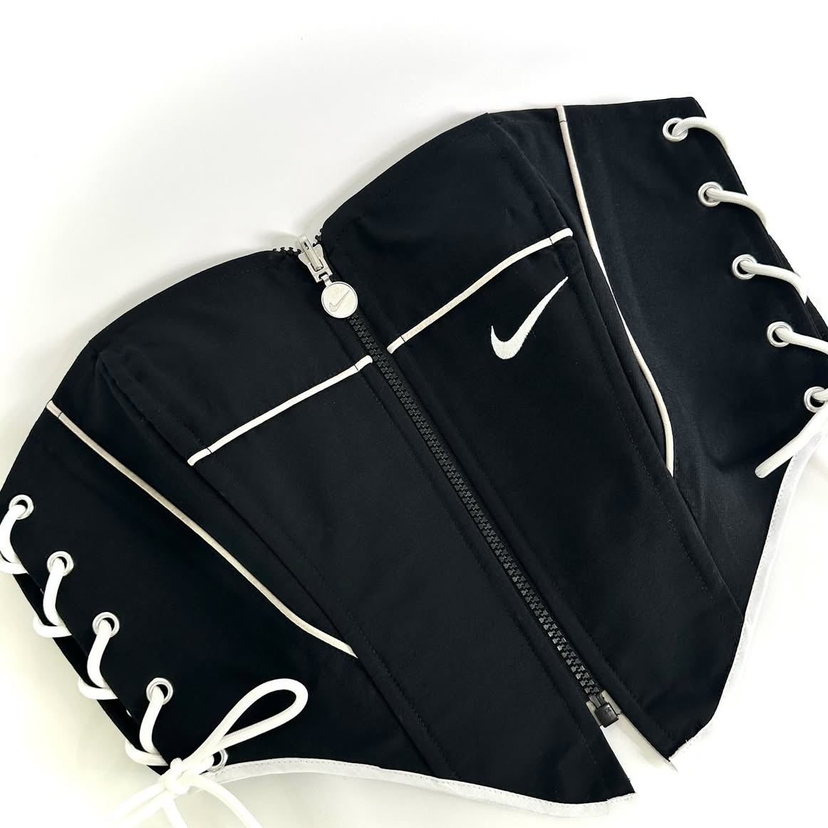 JUSTME -【售罄】泰國復古Remake側綁帶無帶馬甲