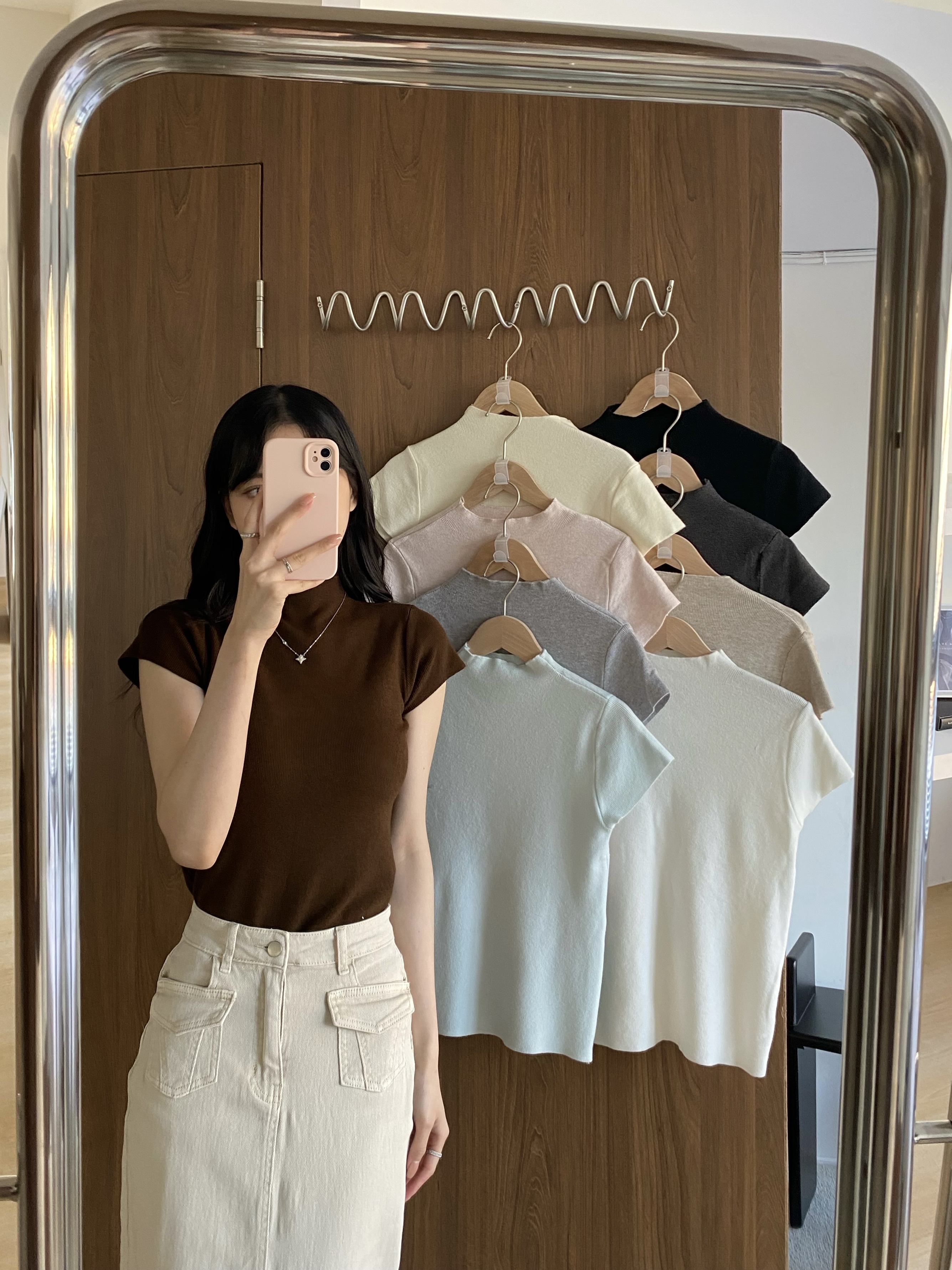 溫柔半高領柔軟針織短袖