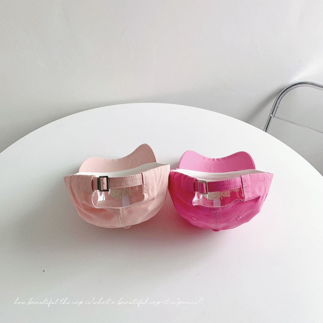 繽紛英字鴨舌帽