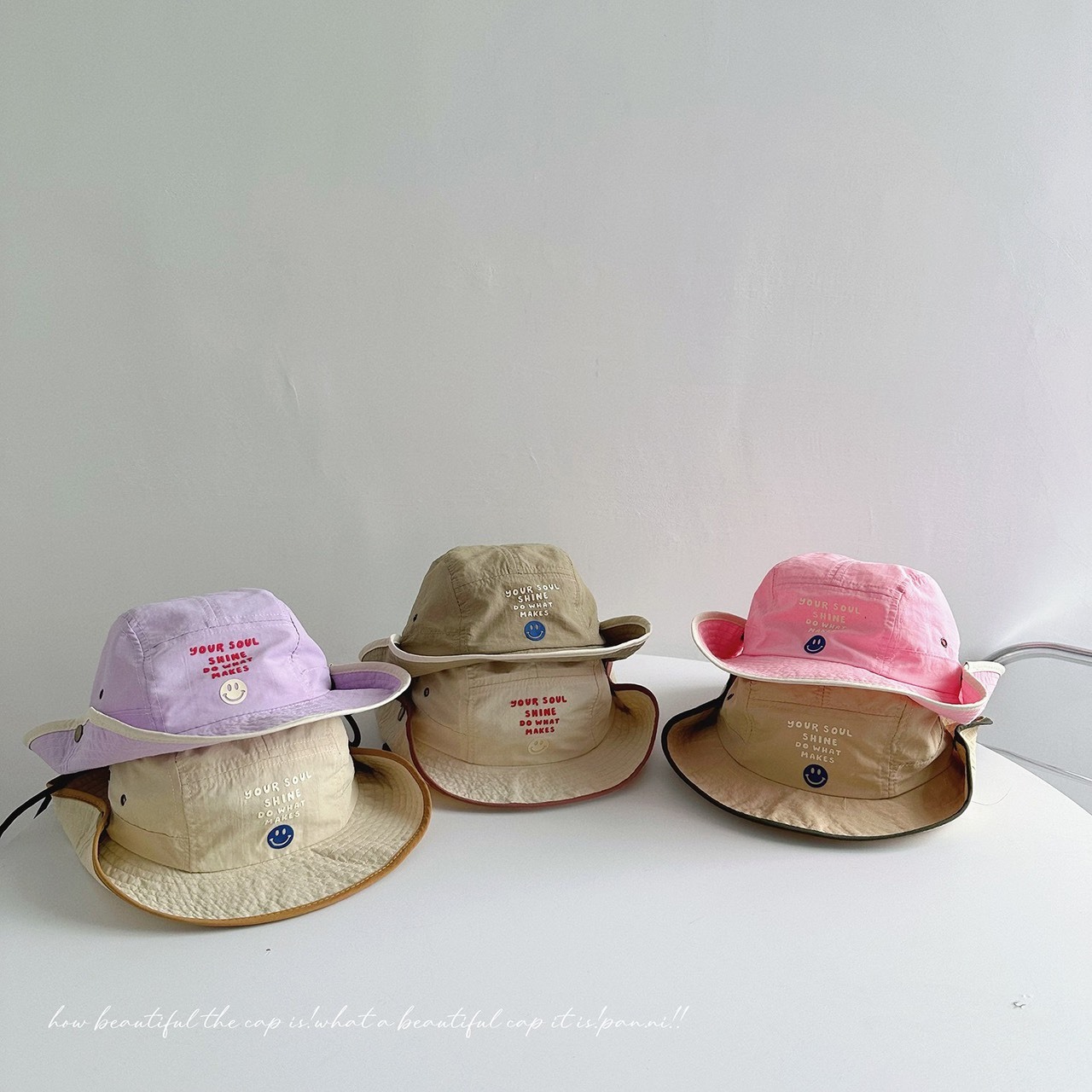 笑臉英字漁夫帽