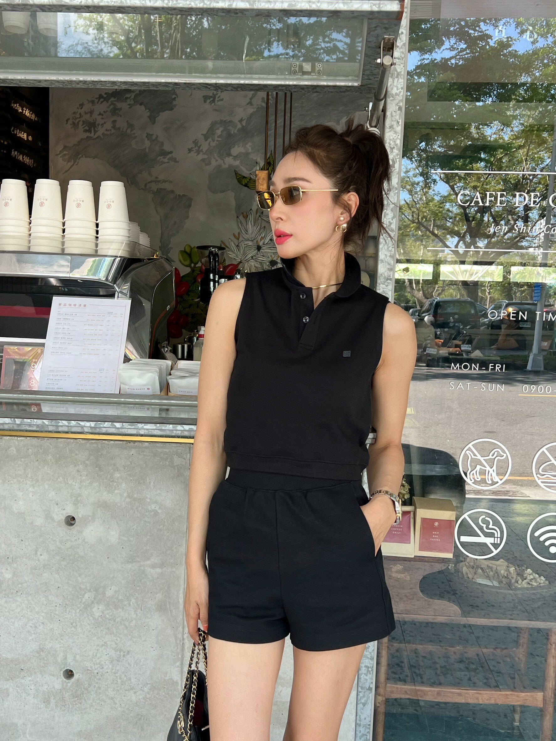 挺版棉翻領背心