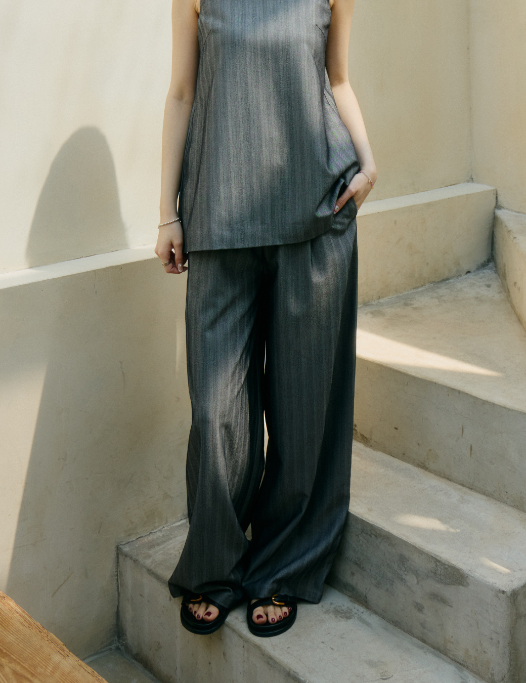 打褶條紋寬版西裝長褲（鐵灰色/3尺寸）