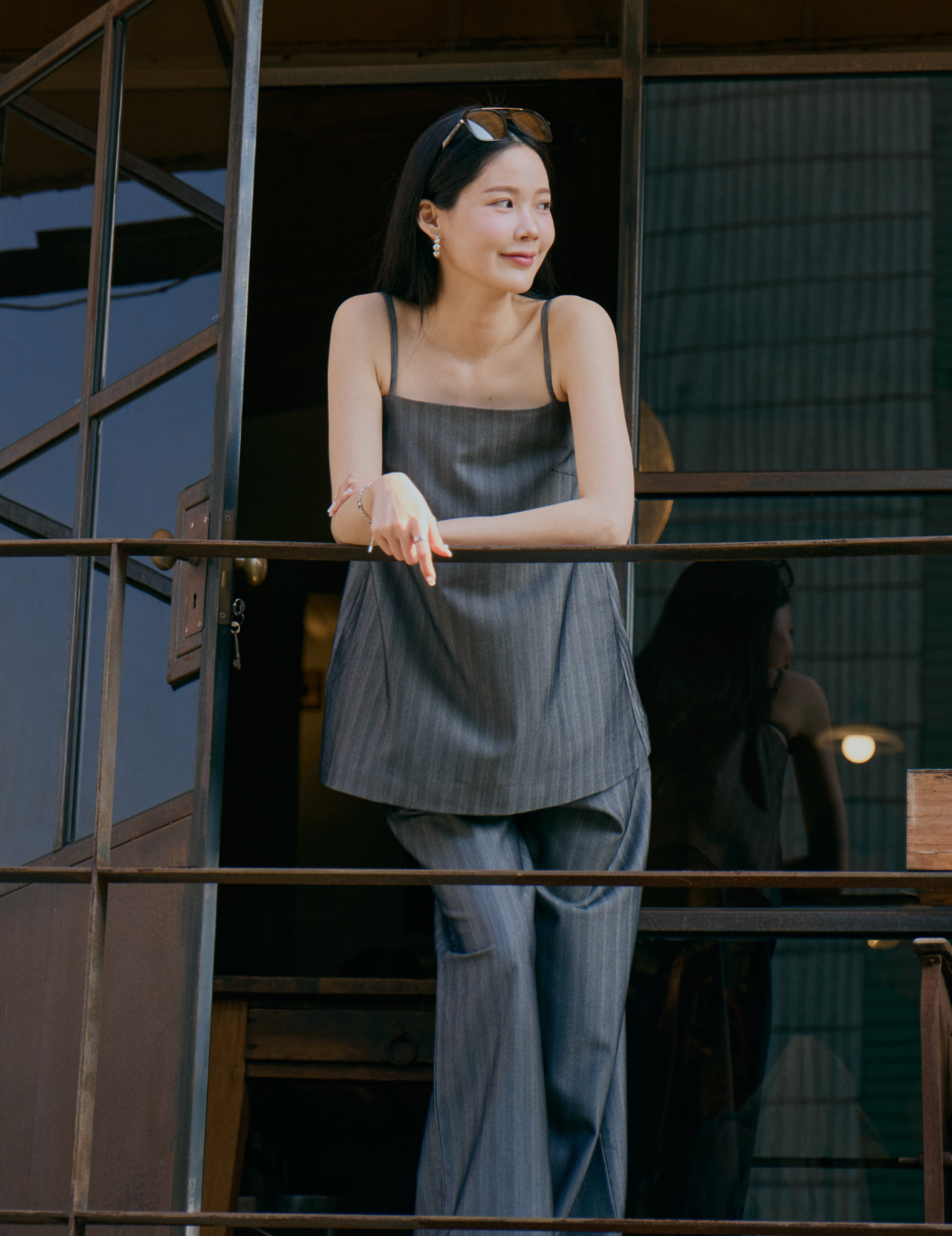 細肩後綁帶造型條紋背心（鐵灰色/3尺寸）