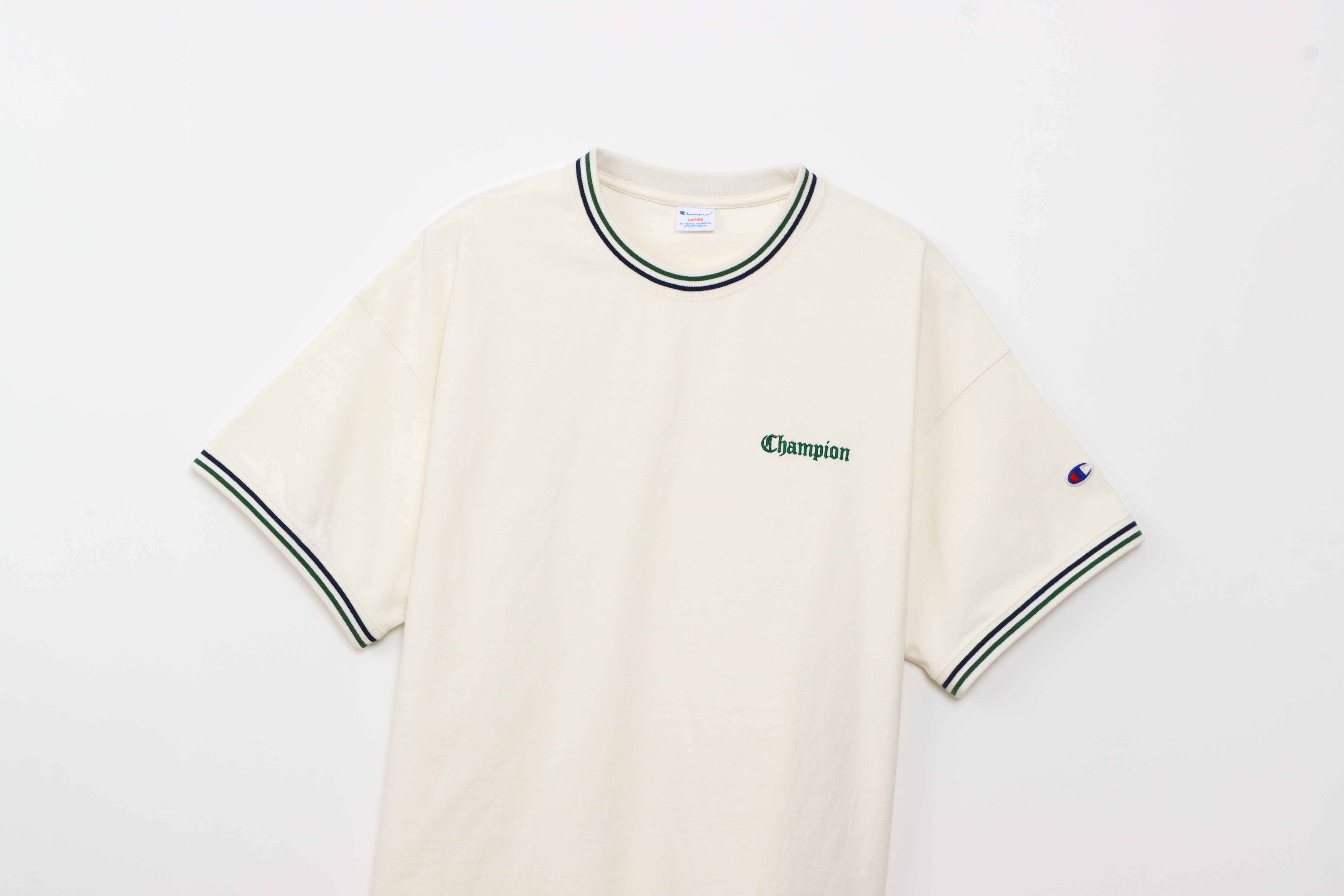 男款-CASUAL 寬版logo刺繡短袖TEE-白色（C3-B322-020）