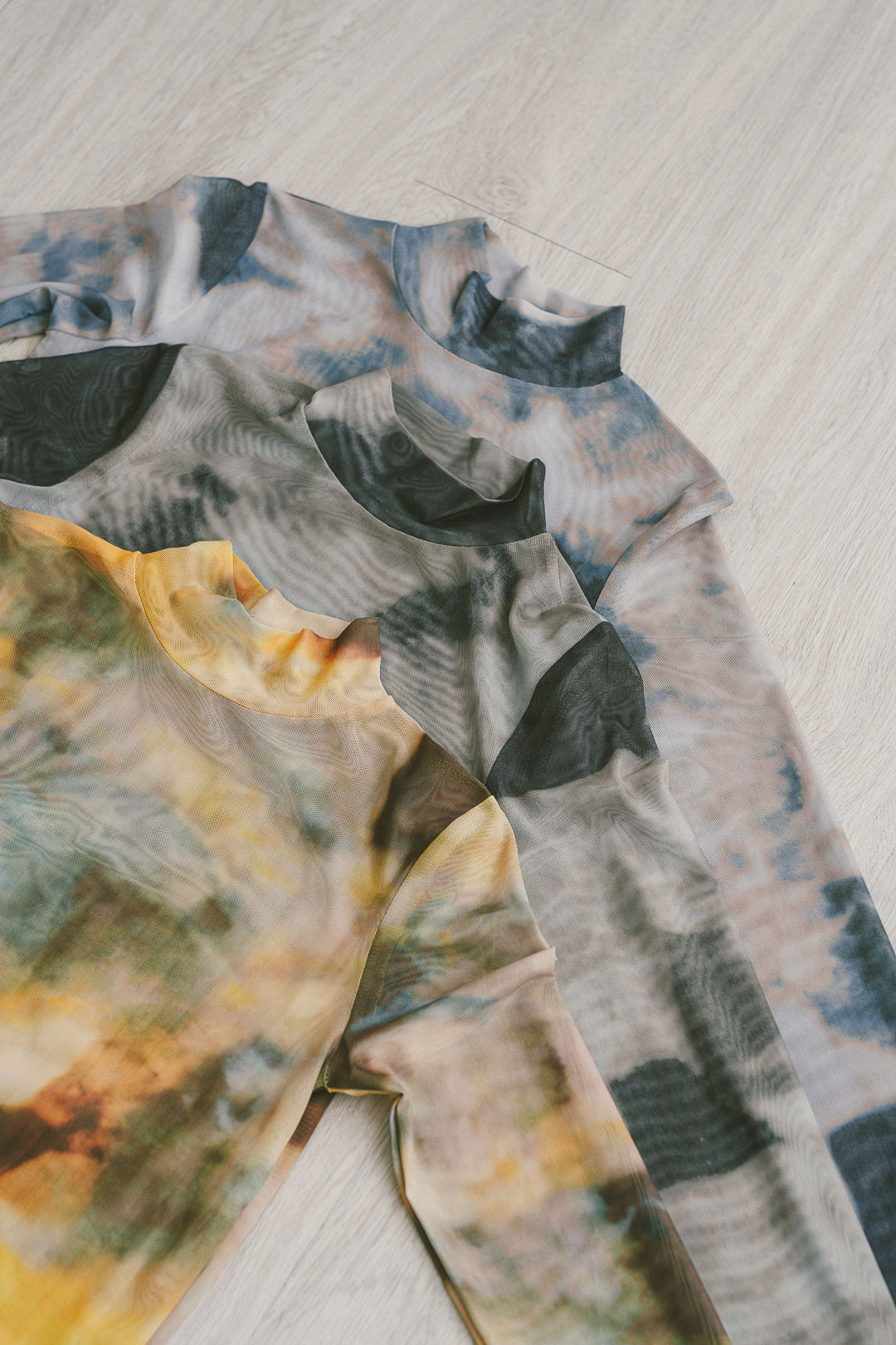 水中調色盤！暈染透明感上衣(三色)