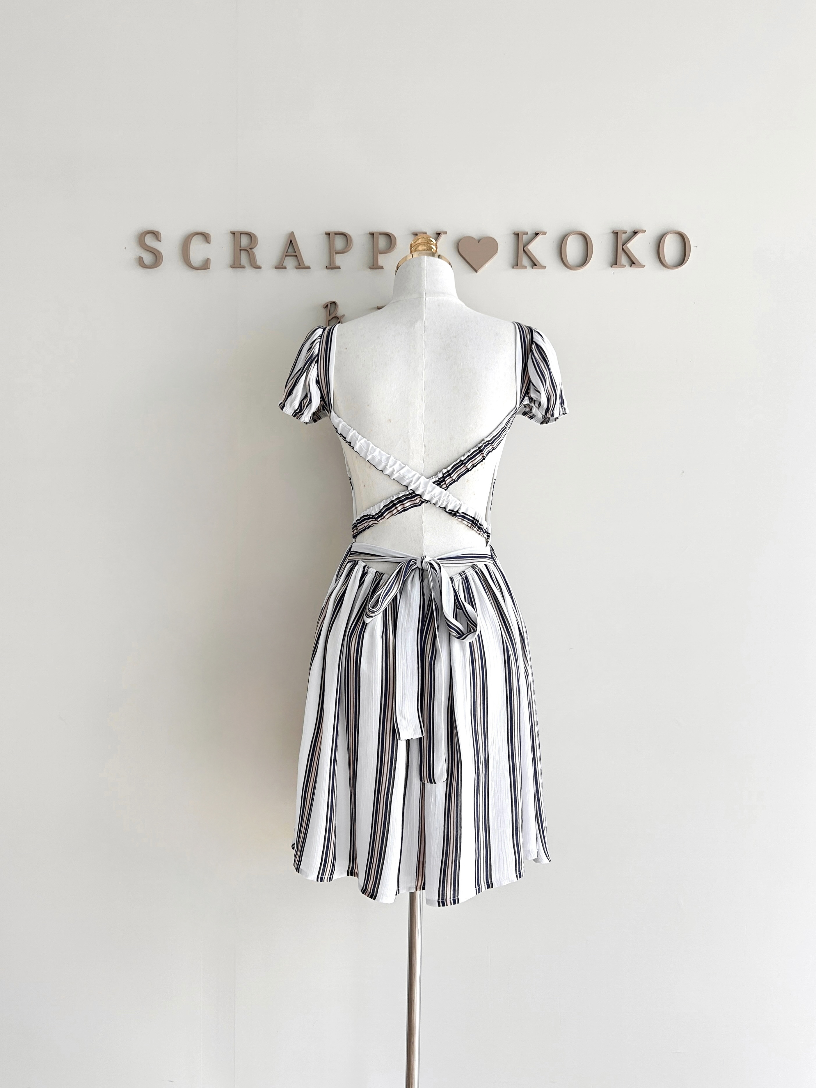 Halcyon 寧靜時光 交叉露背綁帶洋裝