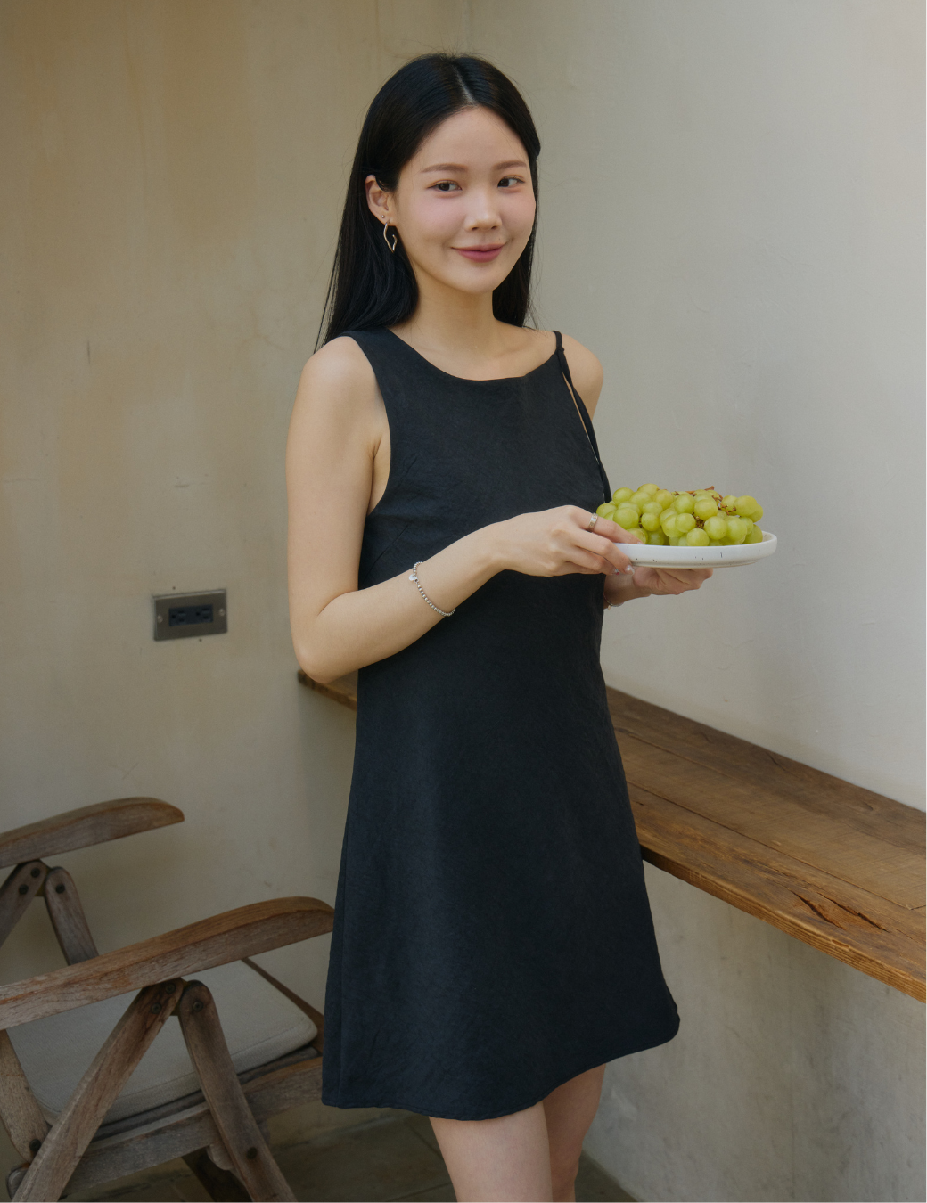 絨面露背造型短洋裝（3尺寸）