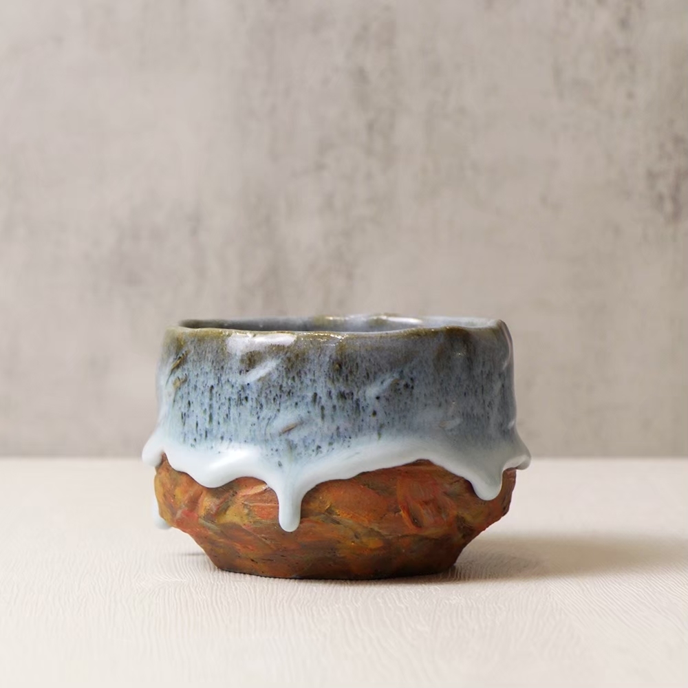 玄冰釉岩主人杯