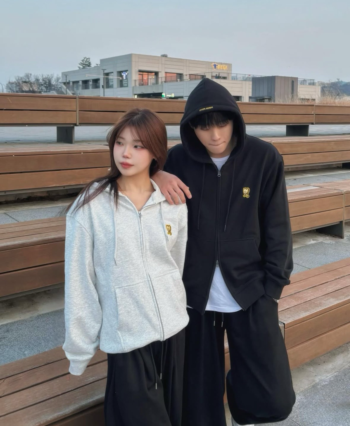 韓國🇰🇷連線 WACKY WILLY 刺繡小Logo連帽外套 棉外套 火柴人 4色(任買兩件711免運)/預購