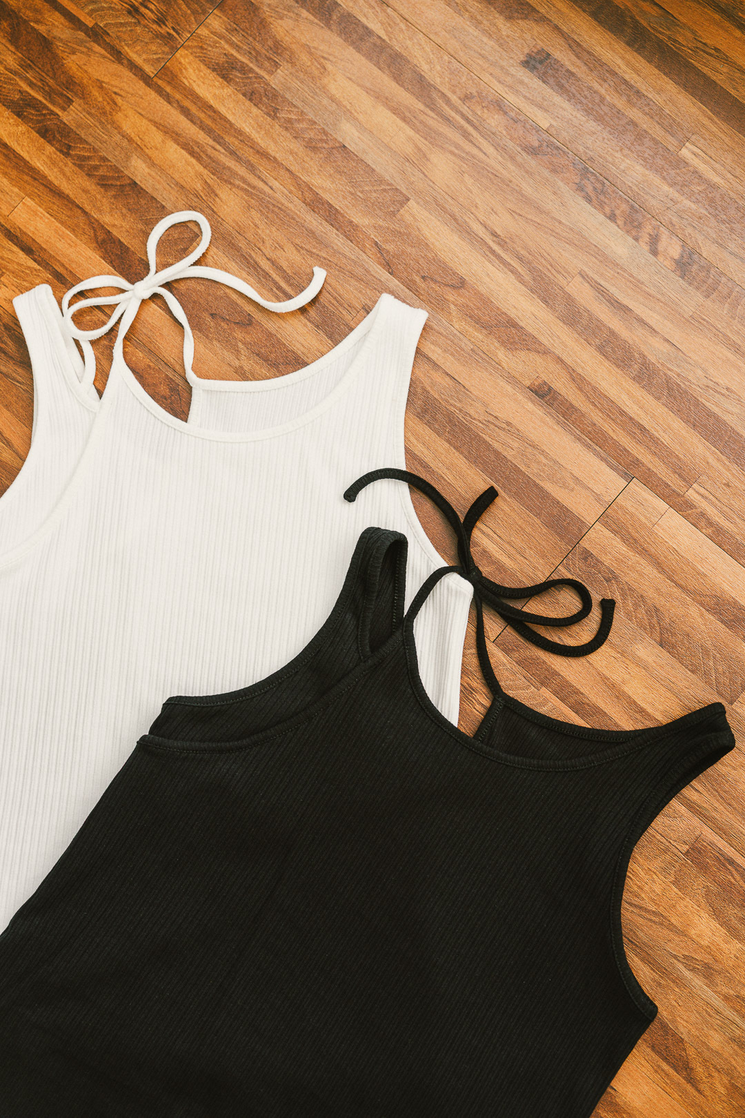 單邊方程式！不對稱綁帶背心(兩色)