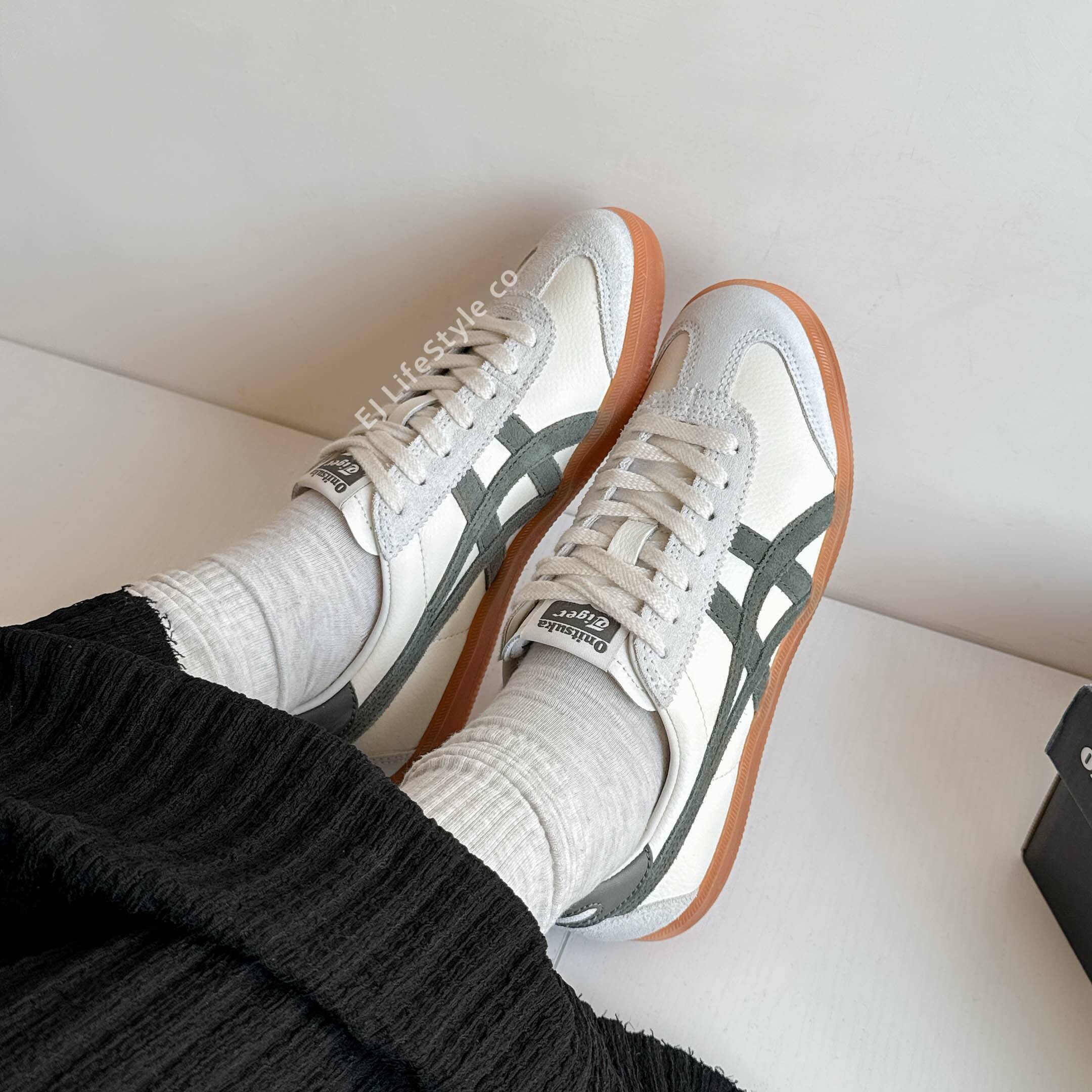 Onitsuka Tiger Tokuten 鬼塚虎 德訓鞋 焦糖底 米灰 灰綠色 男女鞋 1183C086-102 / 現+預