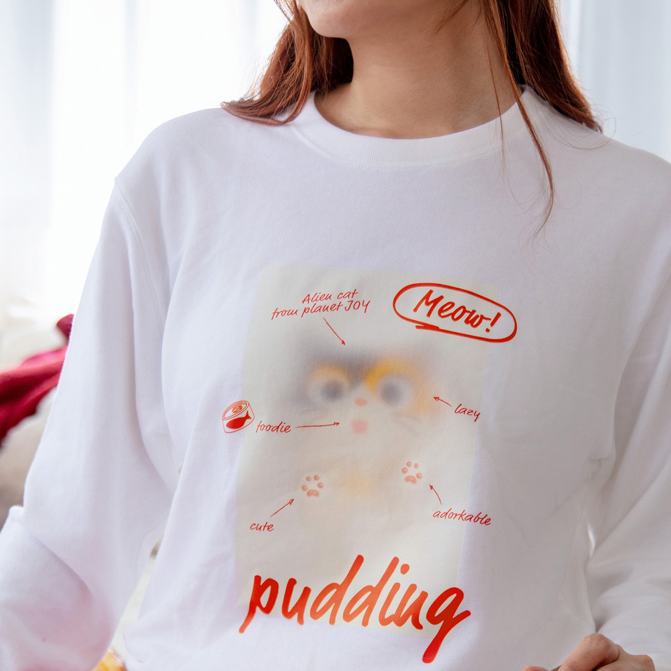 布丁躲貓貓 大學T