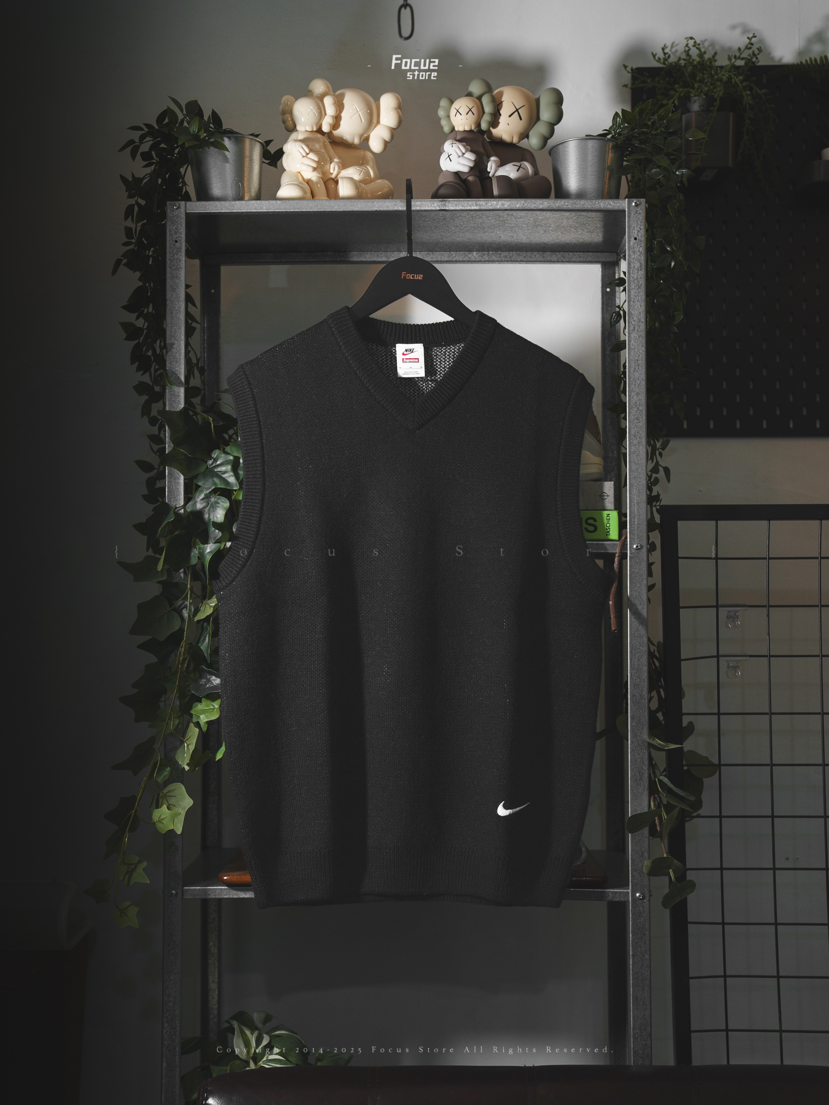 メンズウェア Supreme x Nike Sweater Vest \"Black Buy Supreme x Nike Sweater Vest 'Black' - SS25SK1 BLACK | GOAT