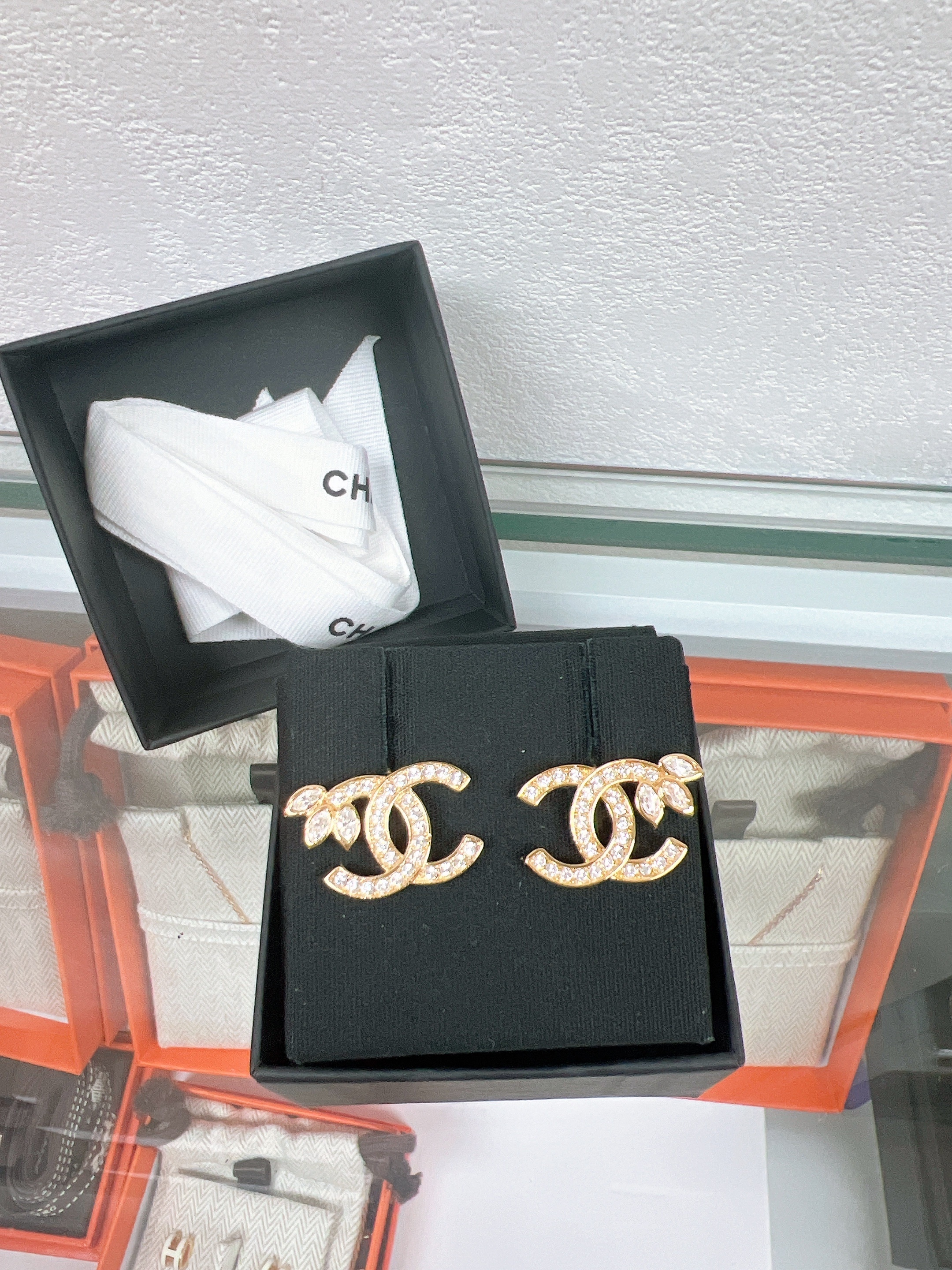 *Unused* Chanel earrings crystal logo 22a