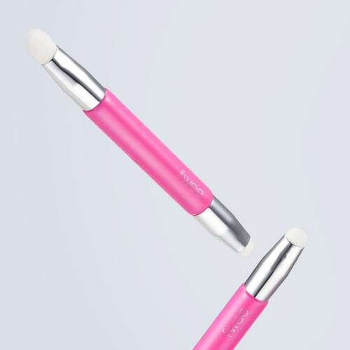 fwee Featherlike Dual Eyeshadow Brush