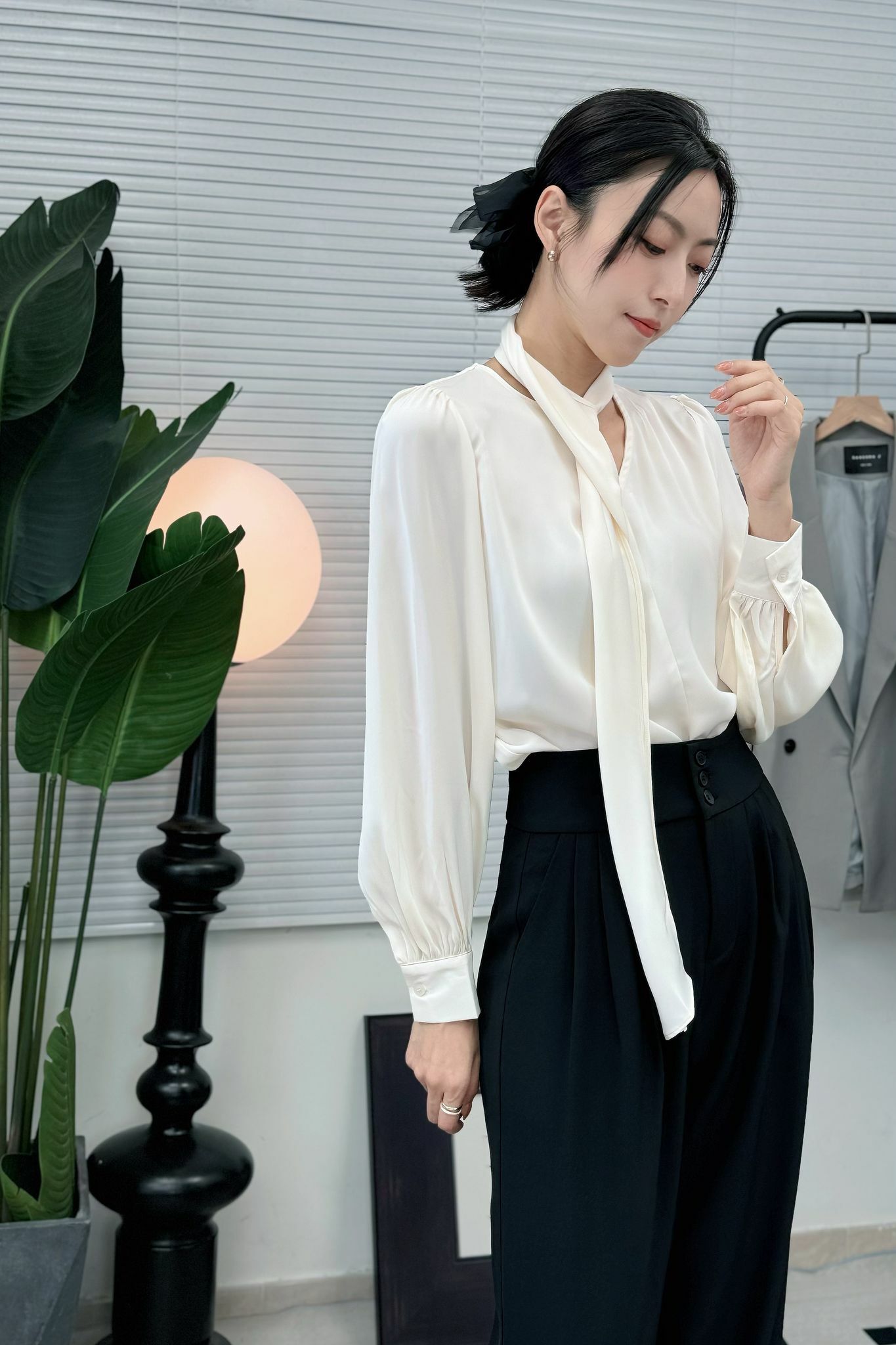 TOP#6998 🤍法式優雅領巾上衣