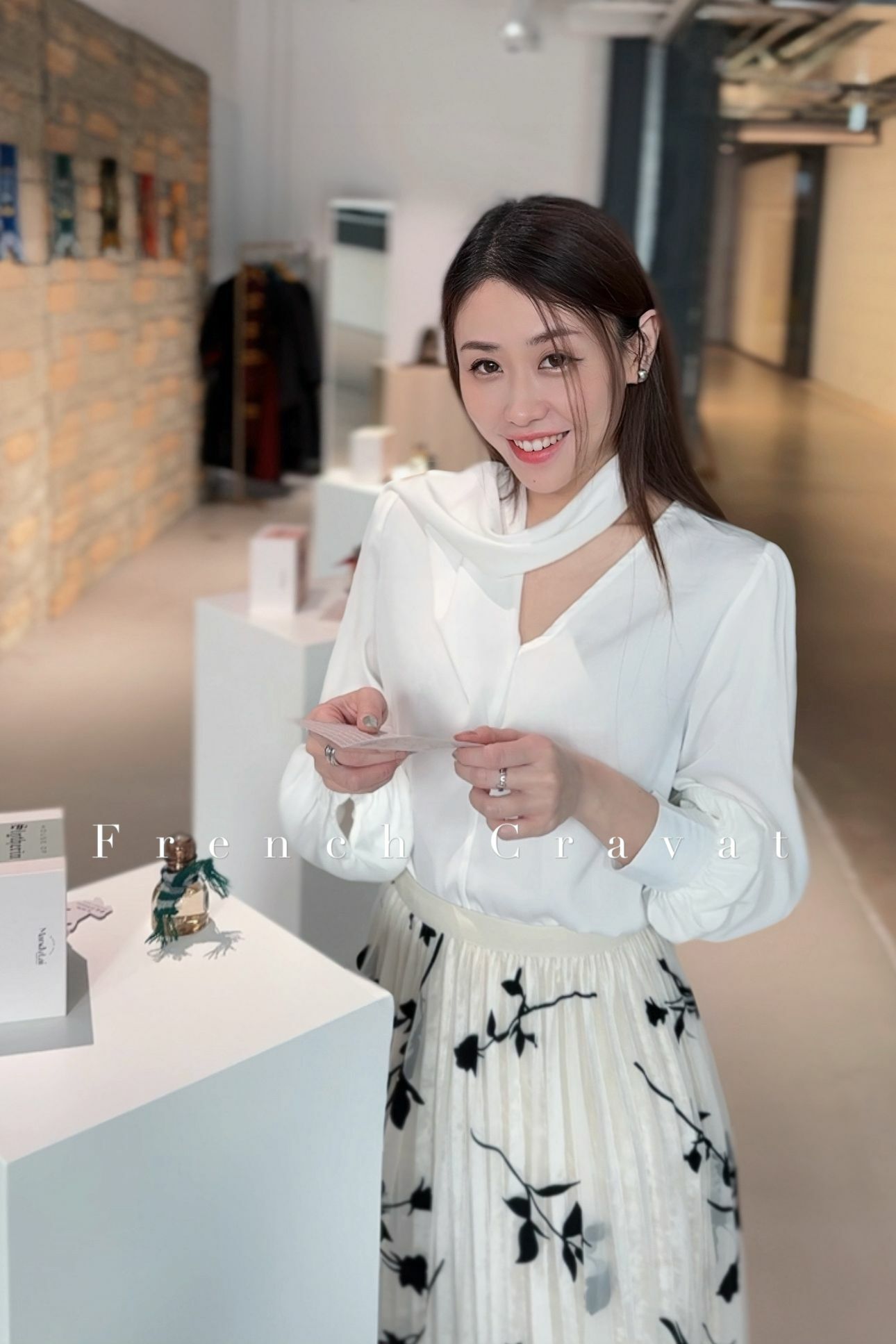 TOP#6998 🤍法式優雅領巾上衣