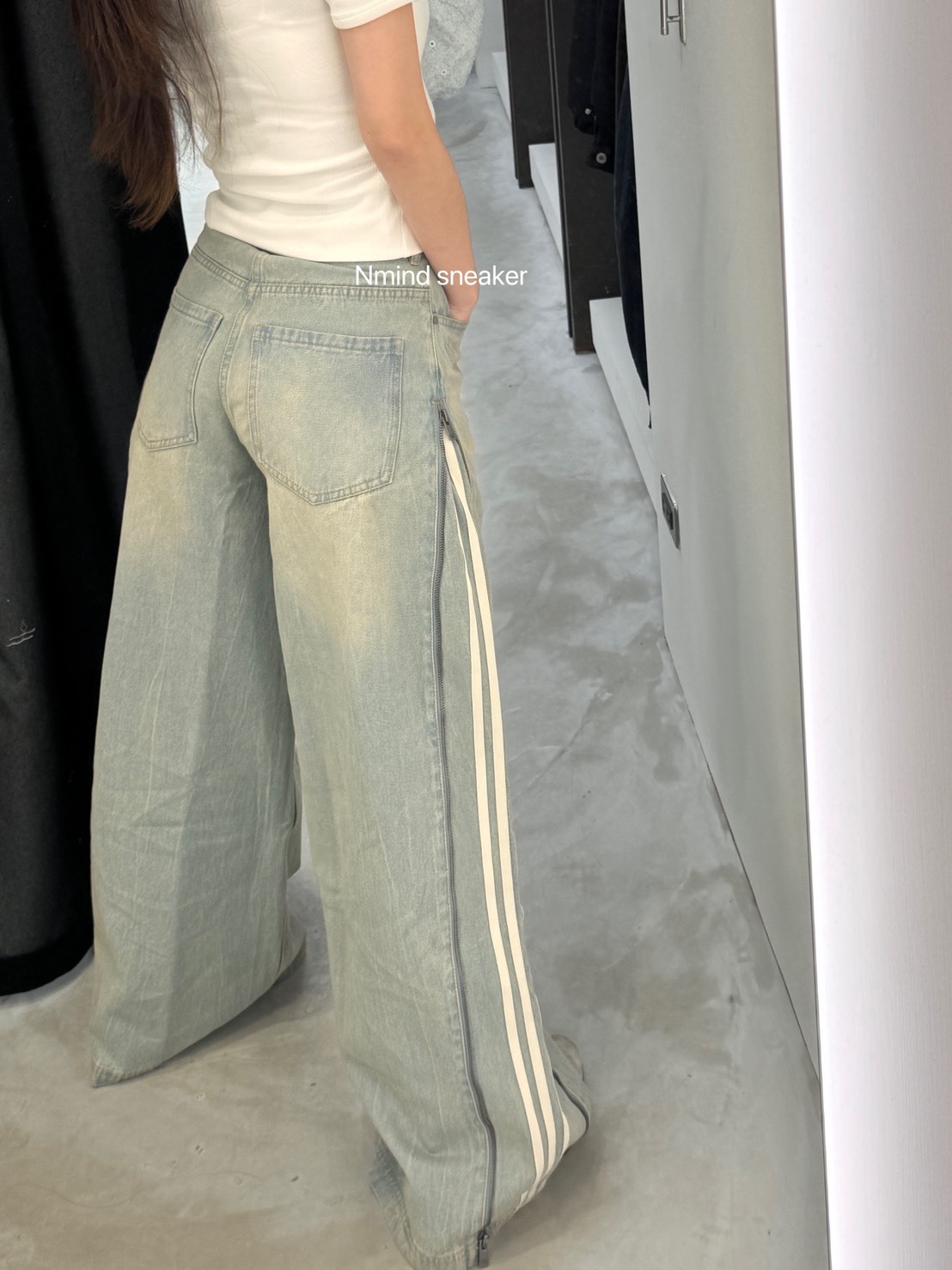 <快速出貨> Adidas 丹寧側拉鍊牛仔寬褲 (藍/黑)