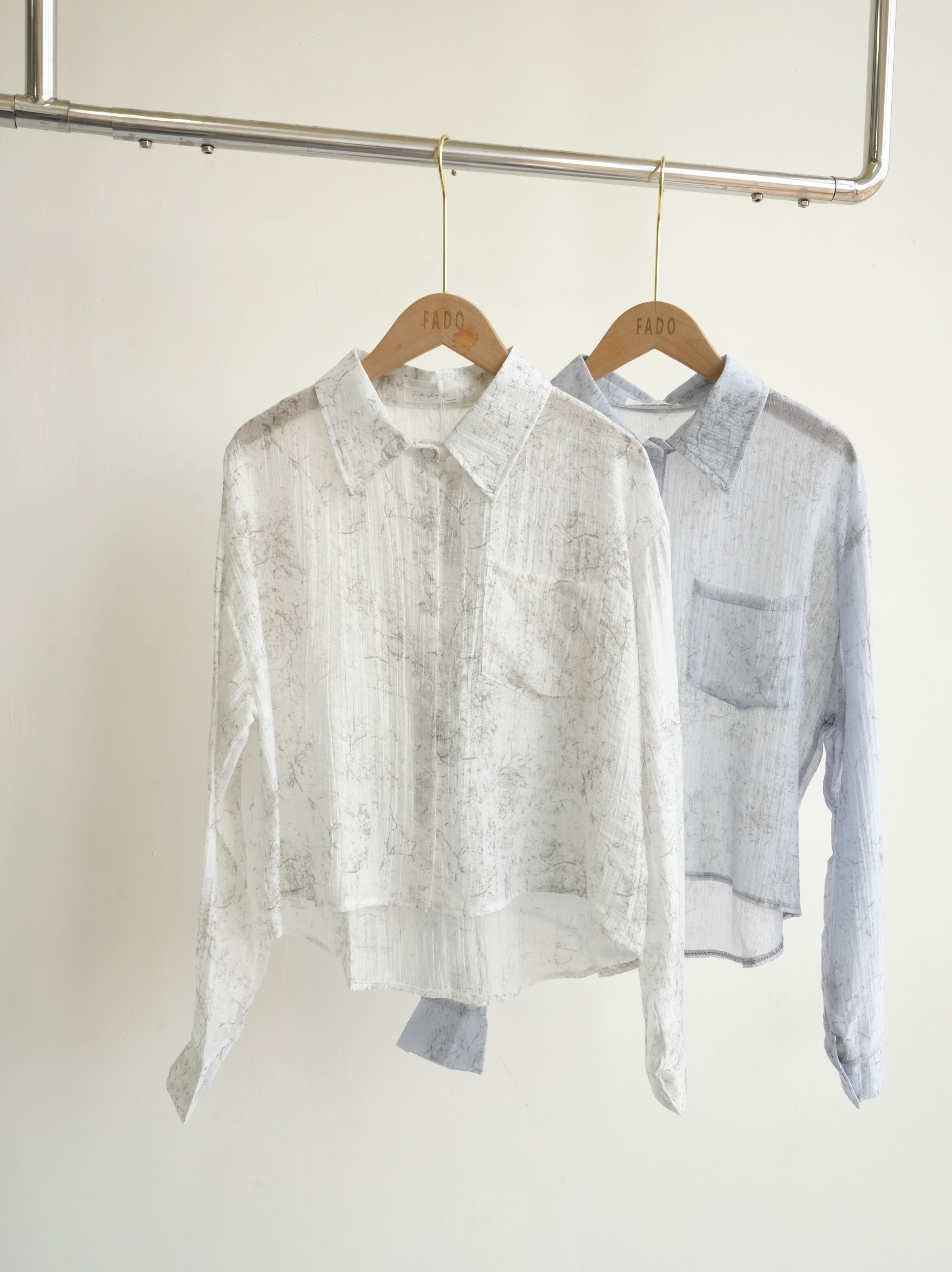 法朵Fado shop｜ 高級感紮染排釦短版雪紡襯衫 3723007