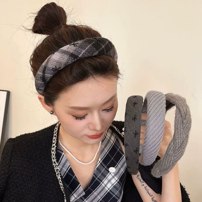Grey-toned Bowknot Height-Boosting Headband
