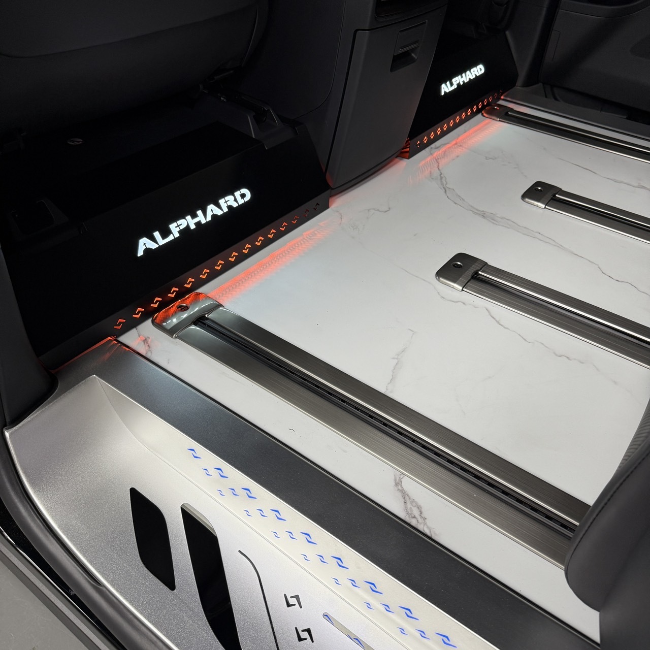 Alphard 40 鈦瓷系列/石紋白