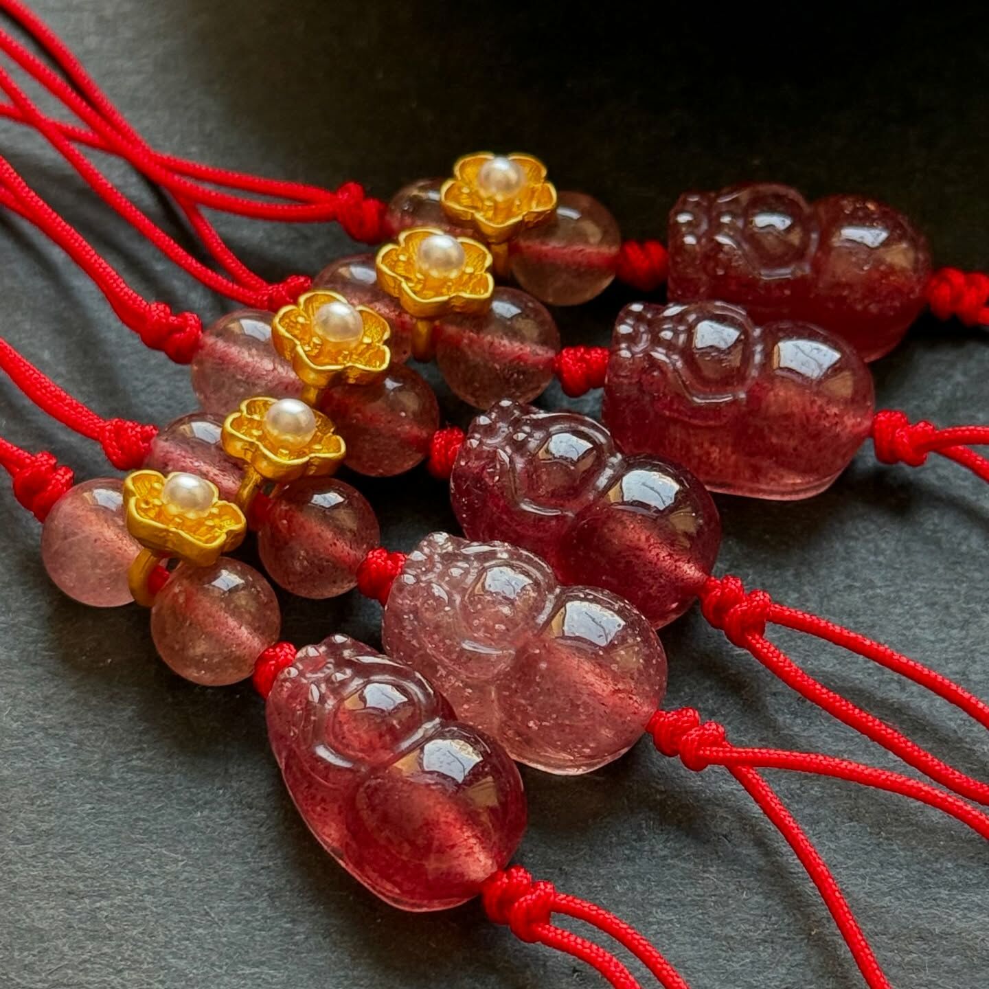 [原石] 草莓晶 貔貅吊飾