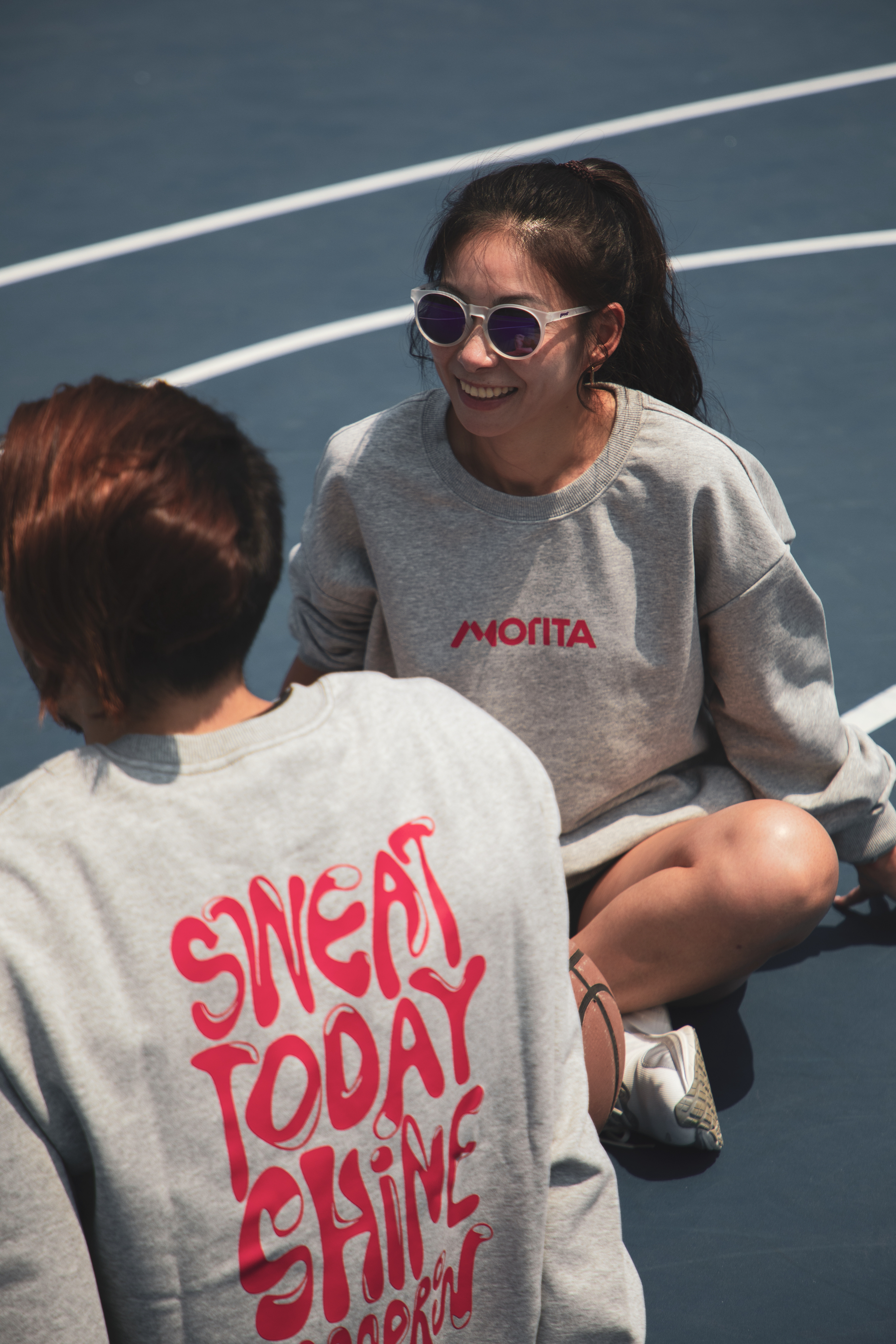 Sweat Today Shine Tomorrow大學Tee