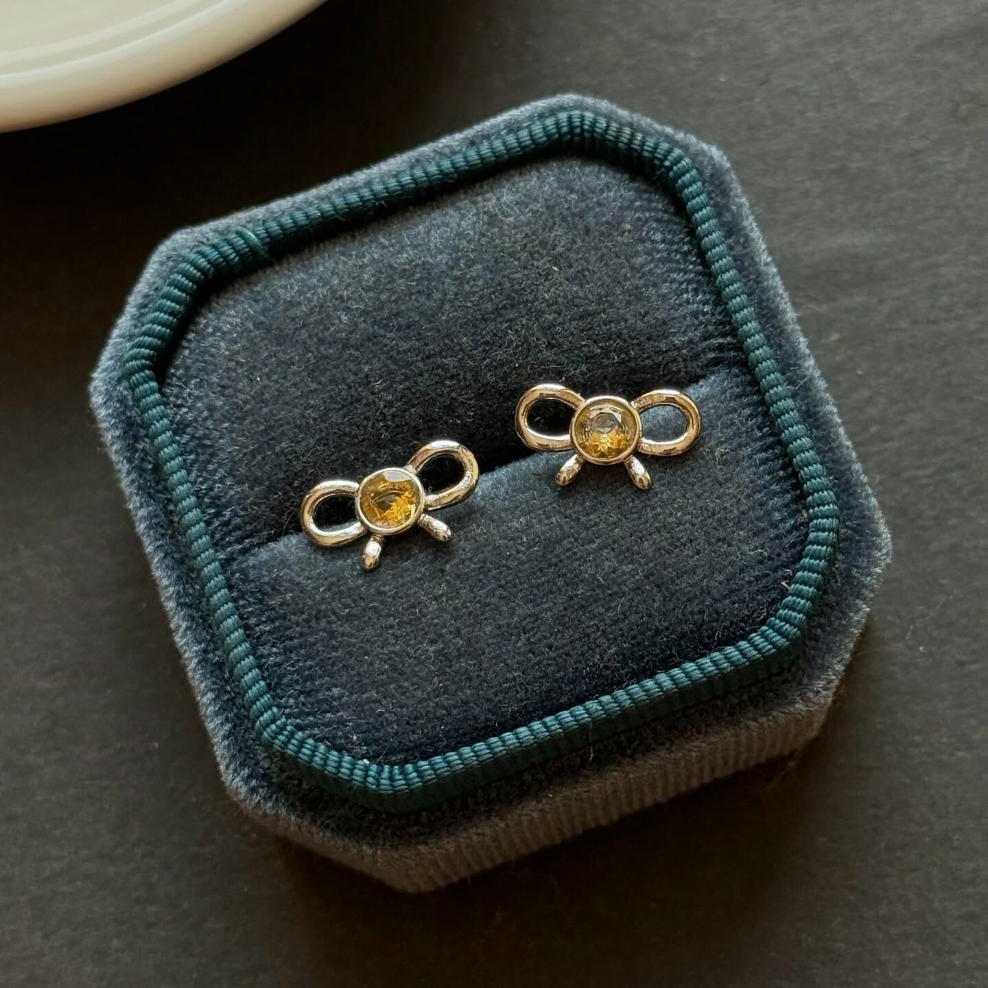 [原石] 黃水晶 925銀耳環 蝴蝶結造型