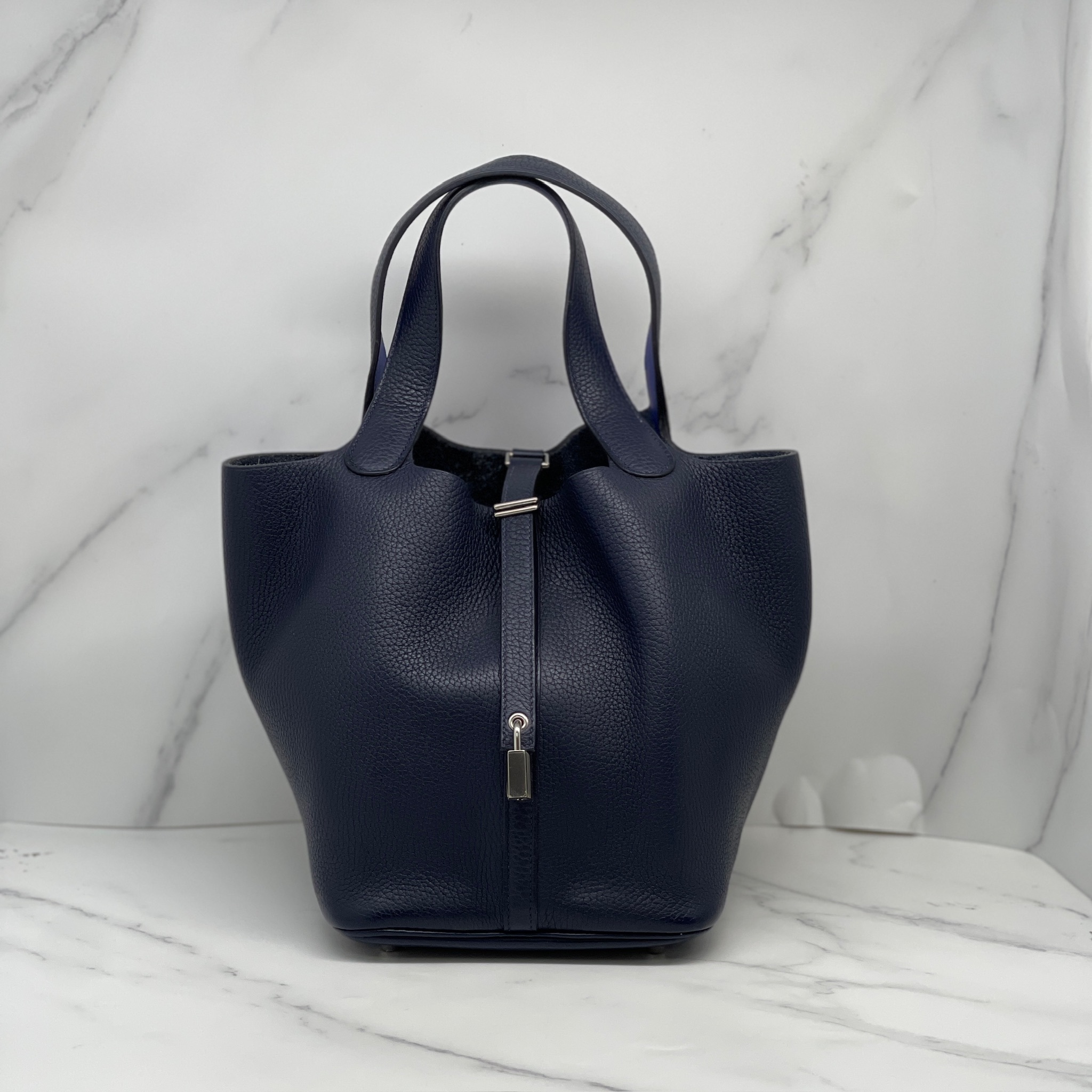 Hermes P22  (Bleu nuit / Bleu electrique  & Shw )