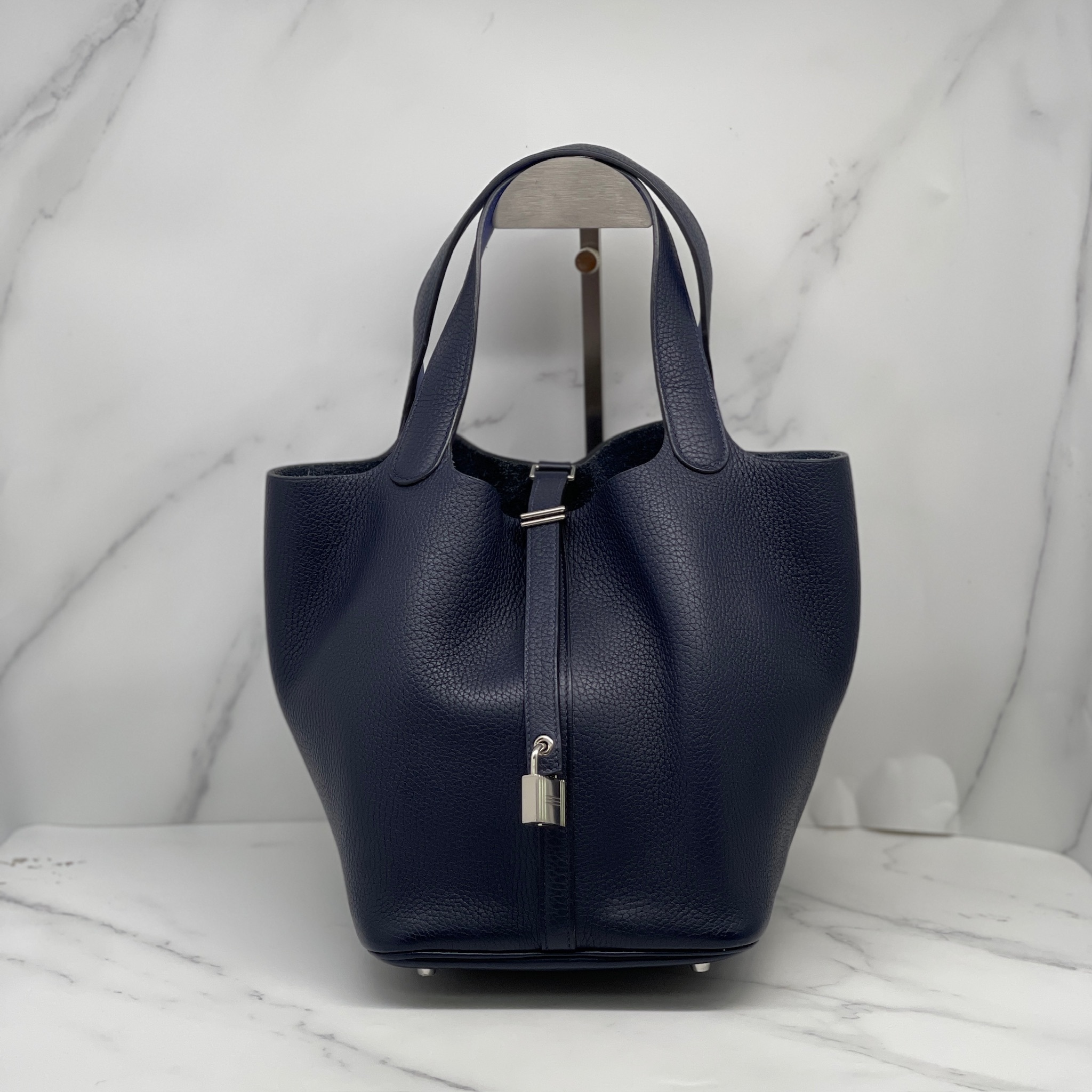 Hermes P22  (Bleu nuit / Bleu electrique  & Shw )