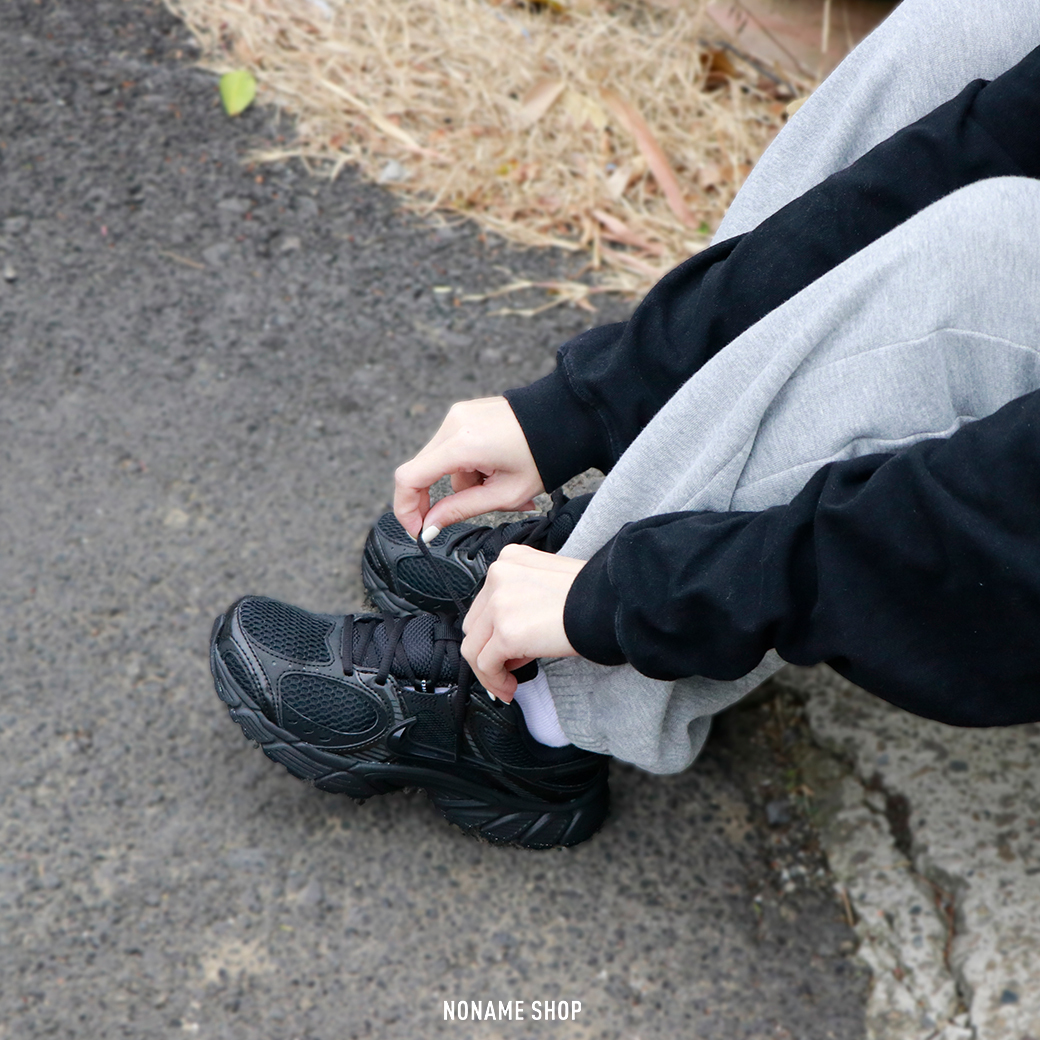 NIKE V5 RNR 復古 透氣 休閒 慢跑鞋 兩色 (女款)