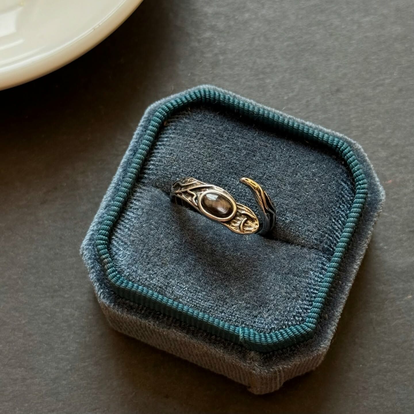 [原石] 金運石 戒指 蛇造型