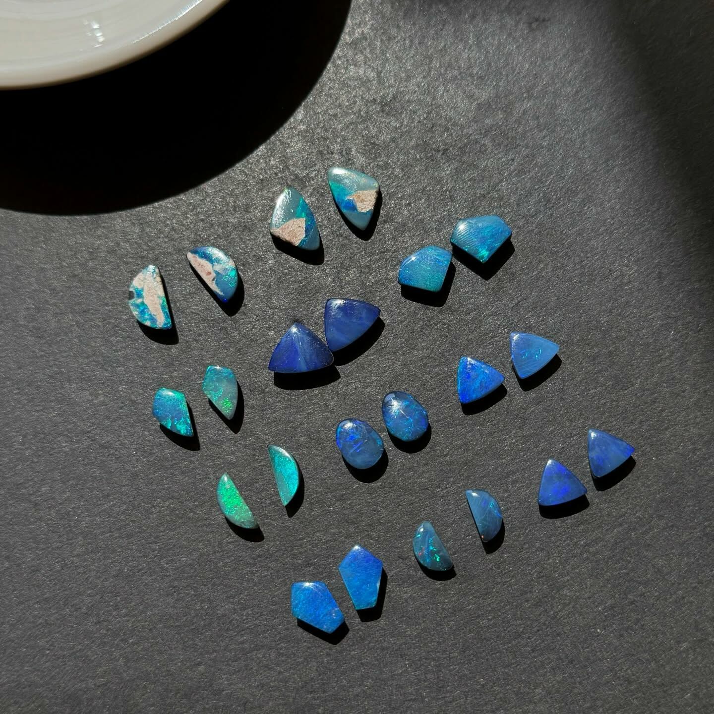 [原石] 澳洲藍歐泊