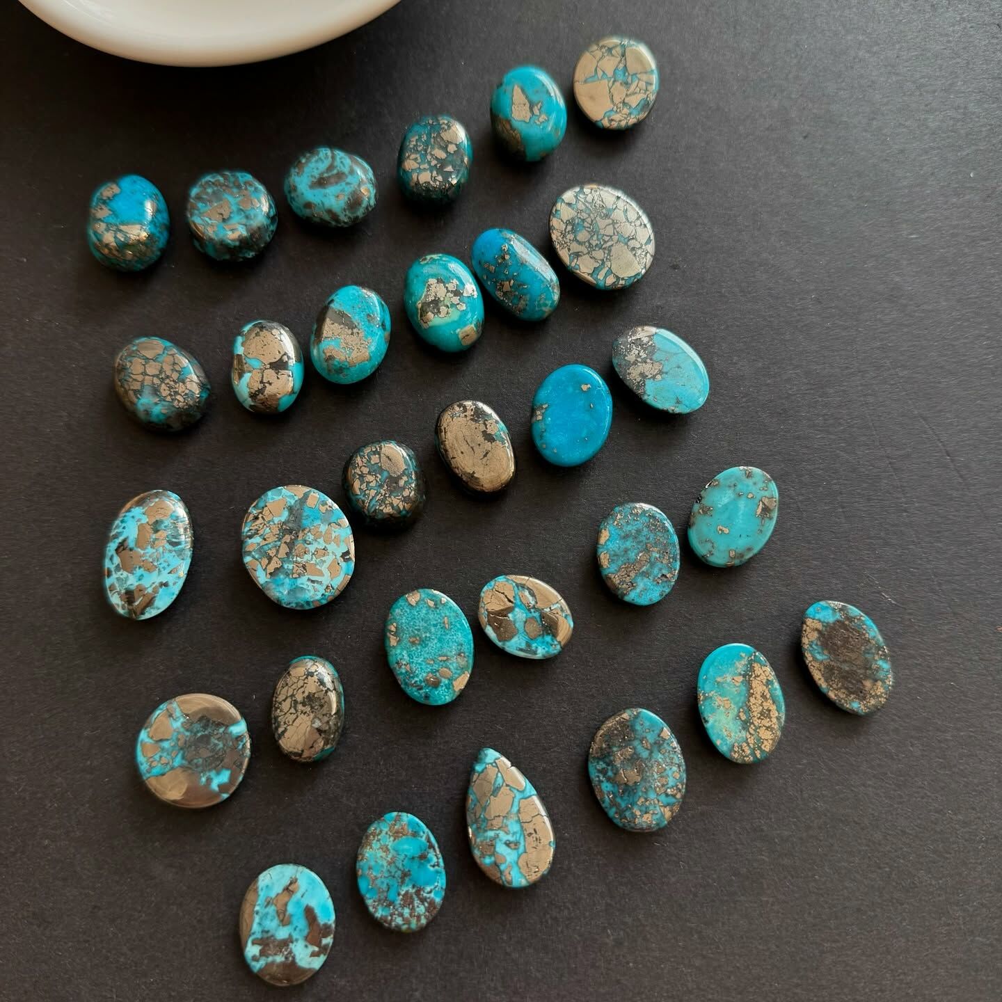 [原石] 波斯綠松石 水晶蛋面