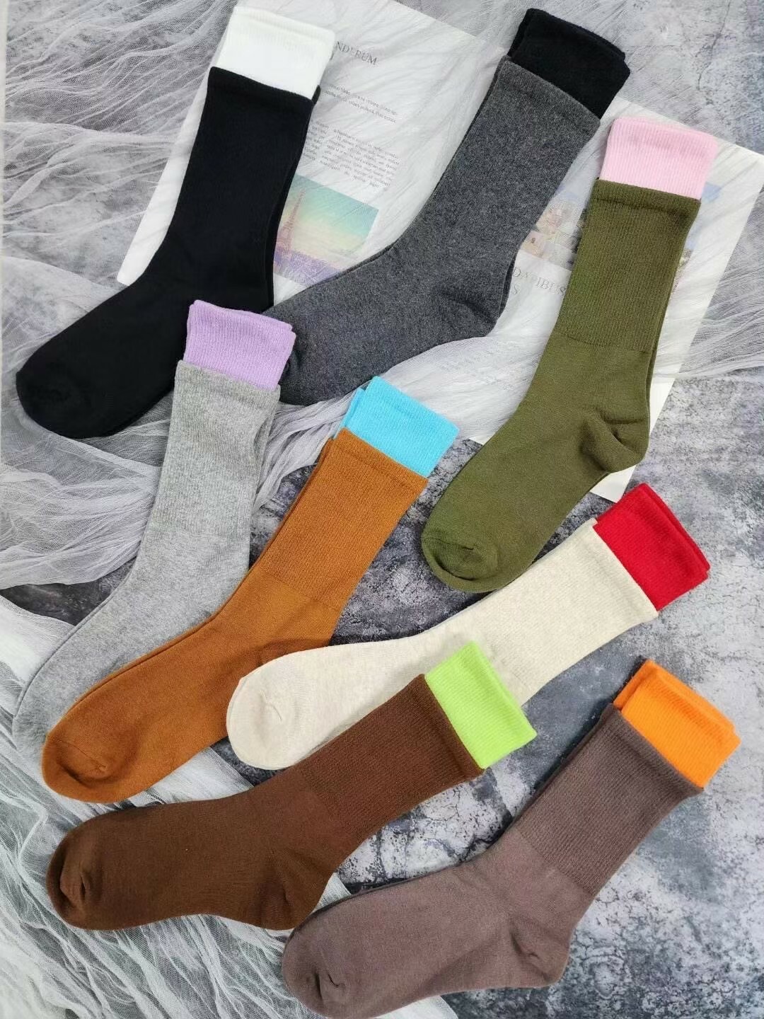 四季款時尚撞色中筒襪(特價)