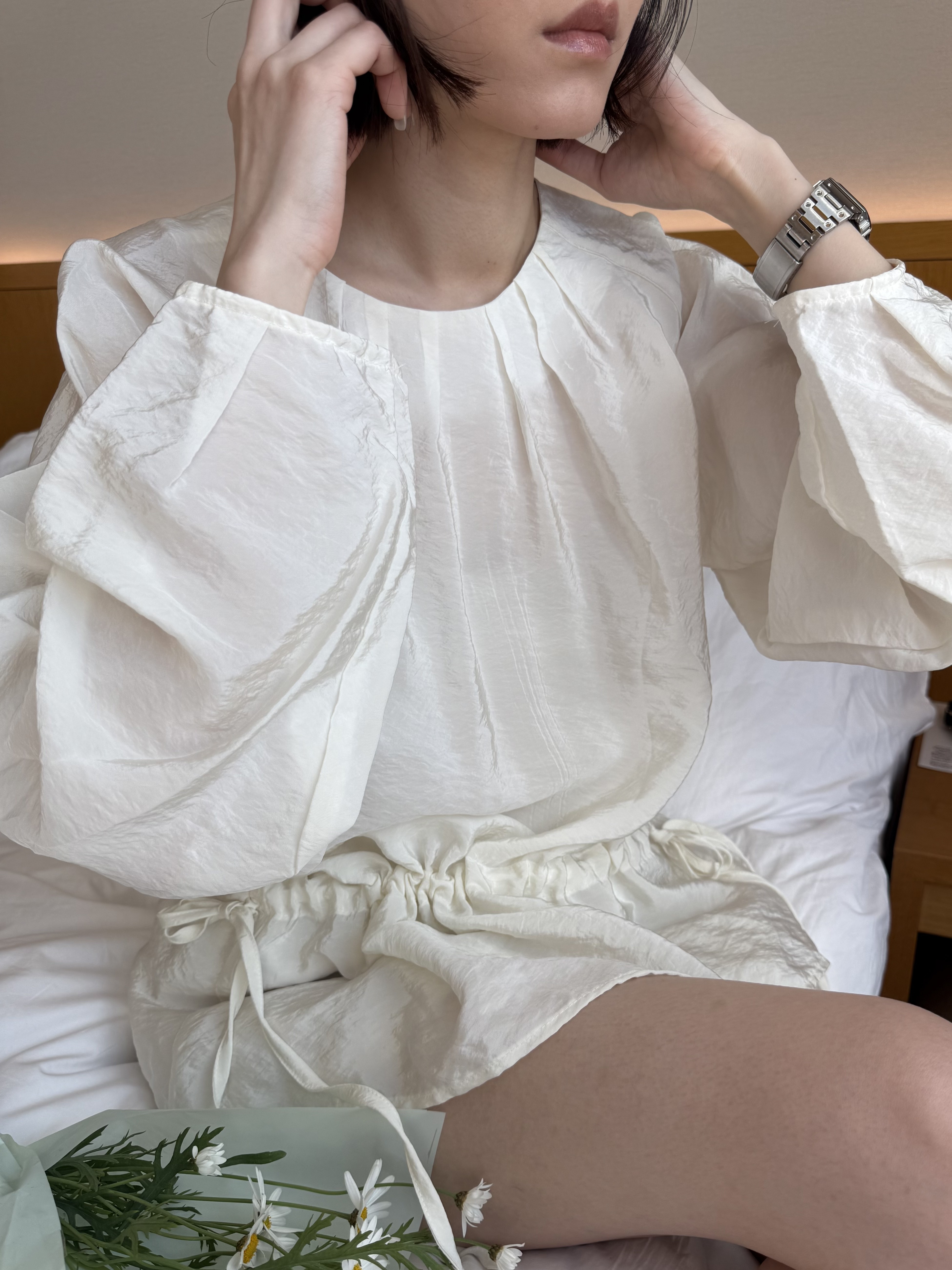 韓國自體發光雙邊抽繩好感衣/2色均碼/淺米杏