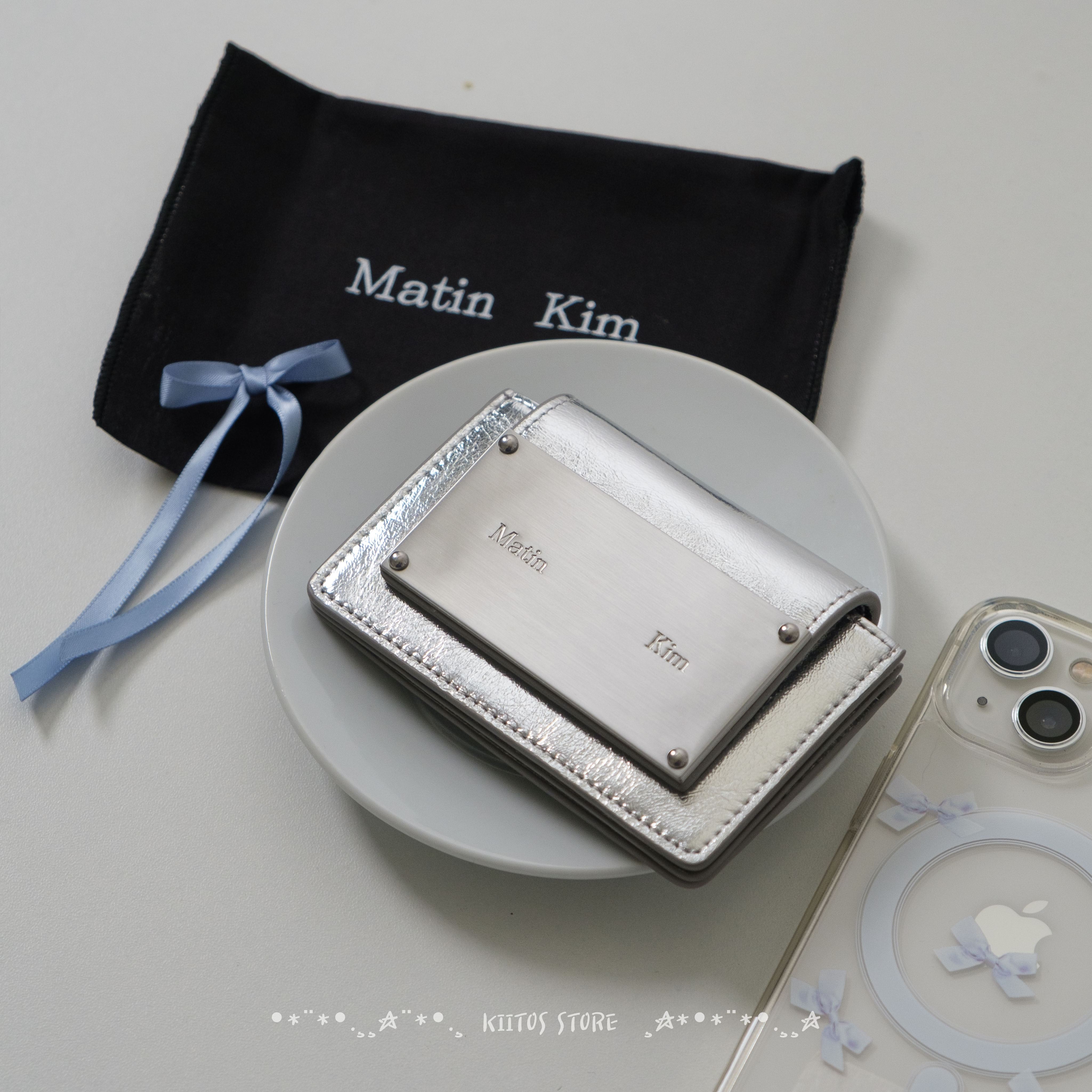 現貨 限量特價 Matin Kim 經典鐵牌風琴皮夾 銀色