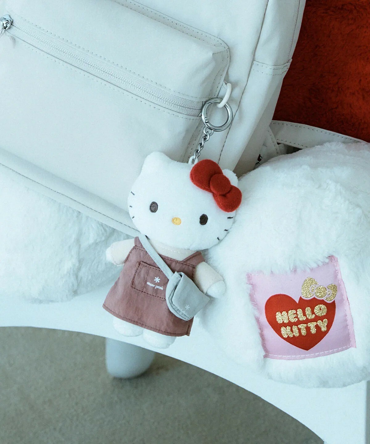 【OWN】Snow Peak X Hello Kitty 限量聯名 韓國限定 吊飾玩偶 綠衣 粉衣