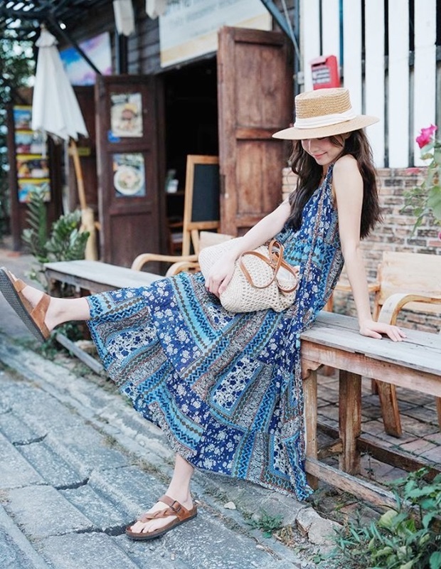 細吊帶圖騰雪紡洋裝 藍色