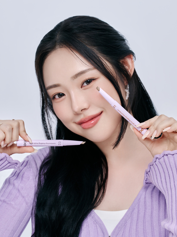 twoedit by LUNA Contouring Shading Multi Stick